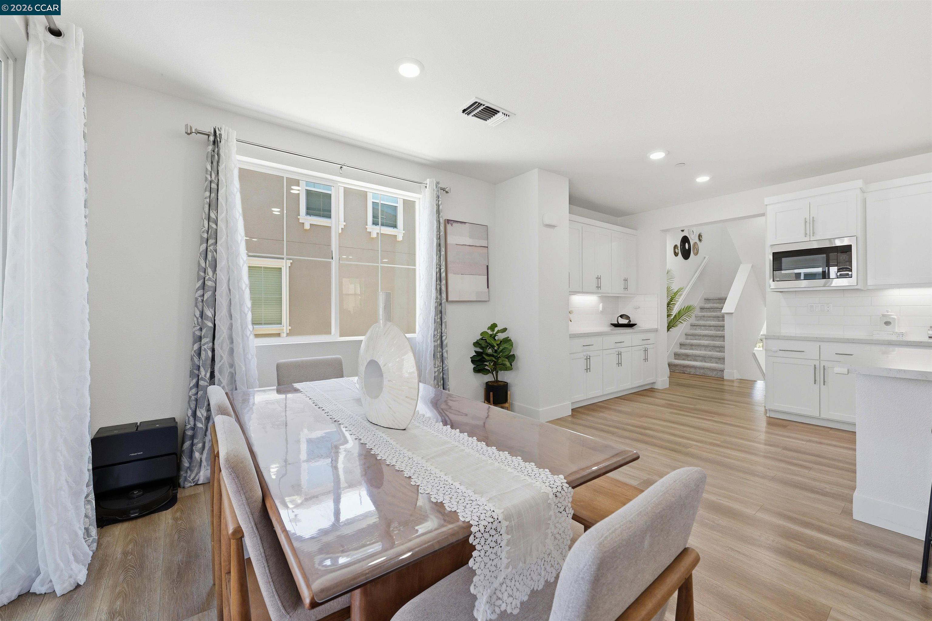 37352 Watersail Way