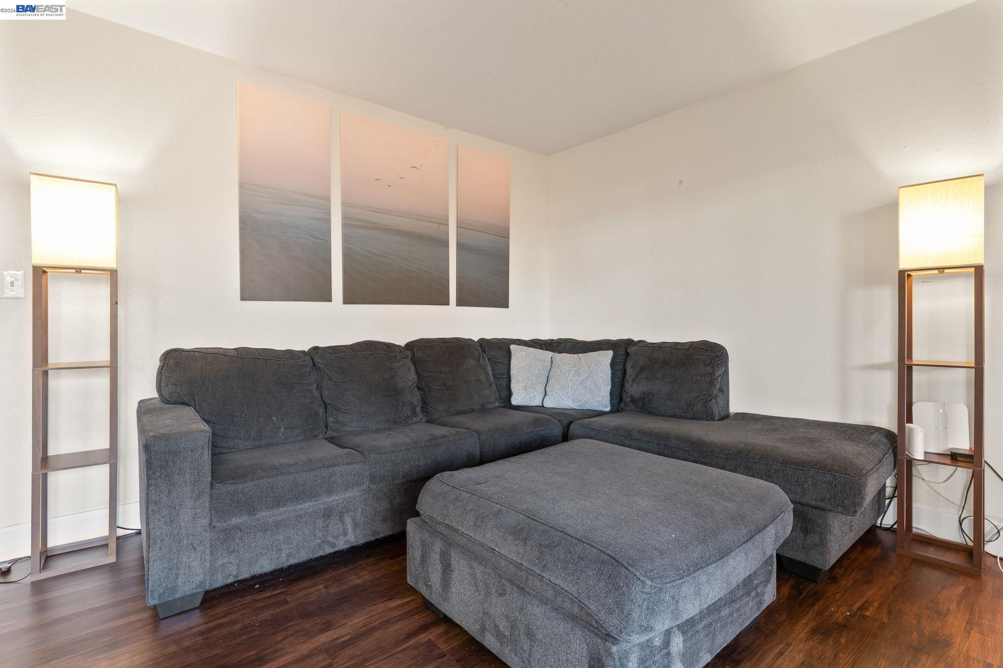 Photo #6: 41136086 Listing: Photo #6