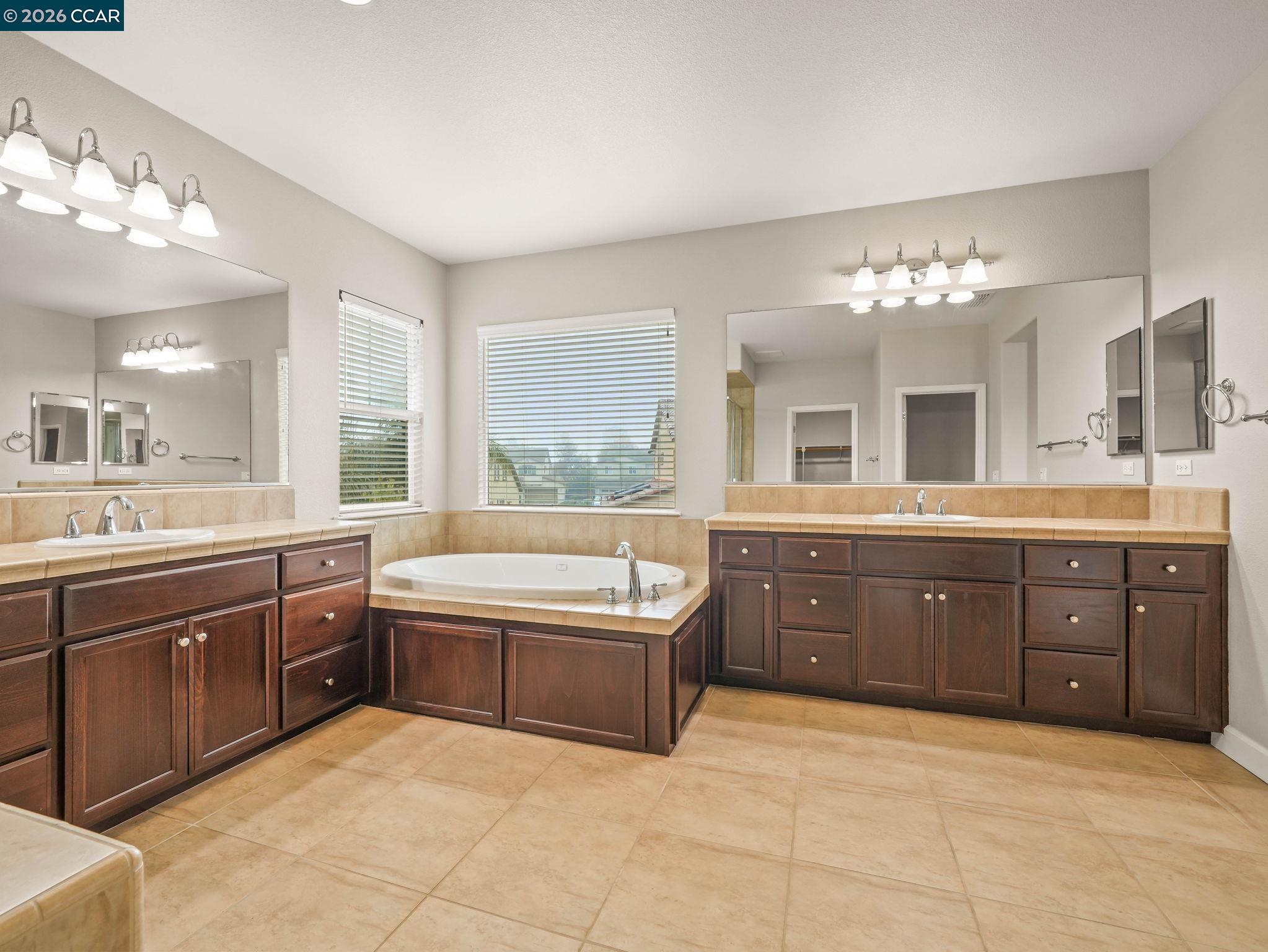 929 Painted Shore Court, Oakley CA 94561 — photo 23