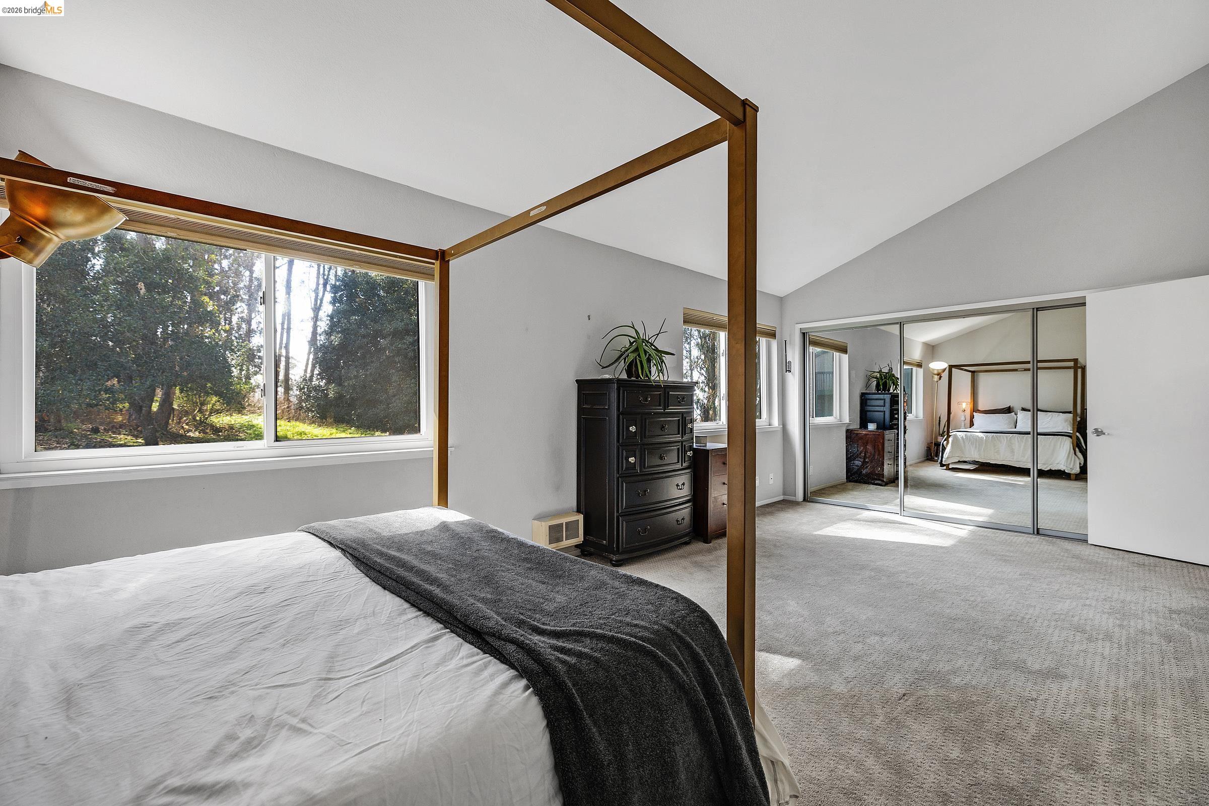 407 Vista Heights Rd
