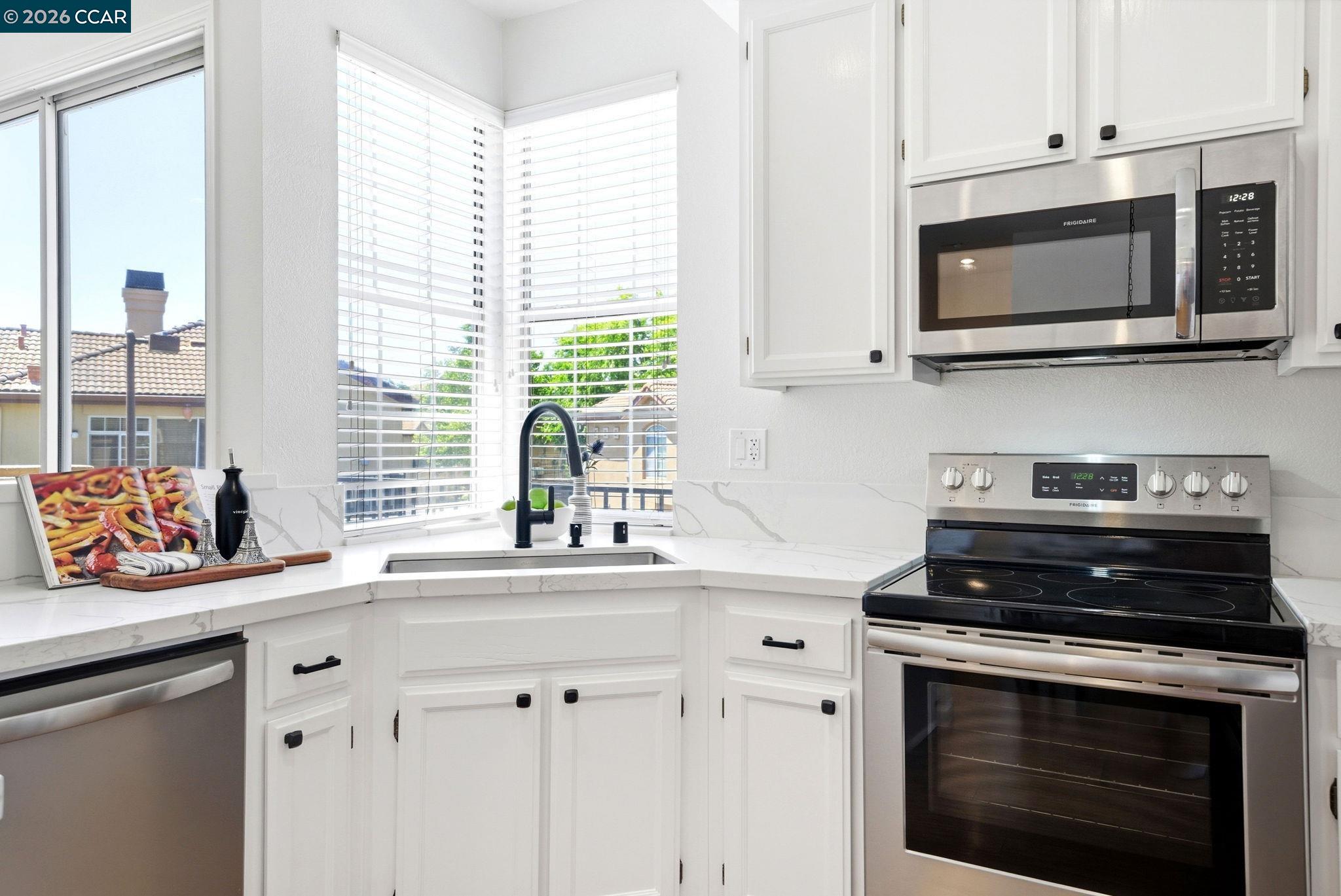 Photo #11: 41136121 Listing: Photo #11