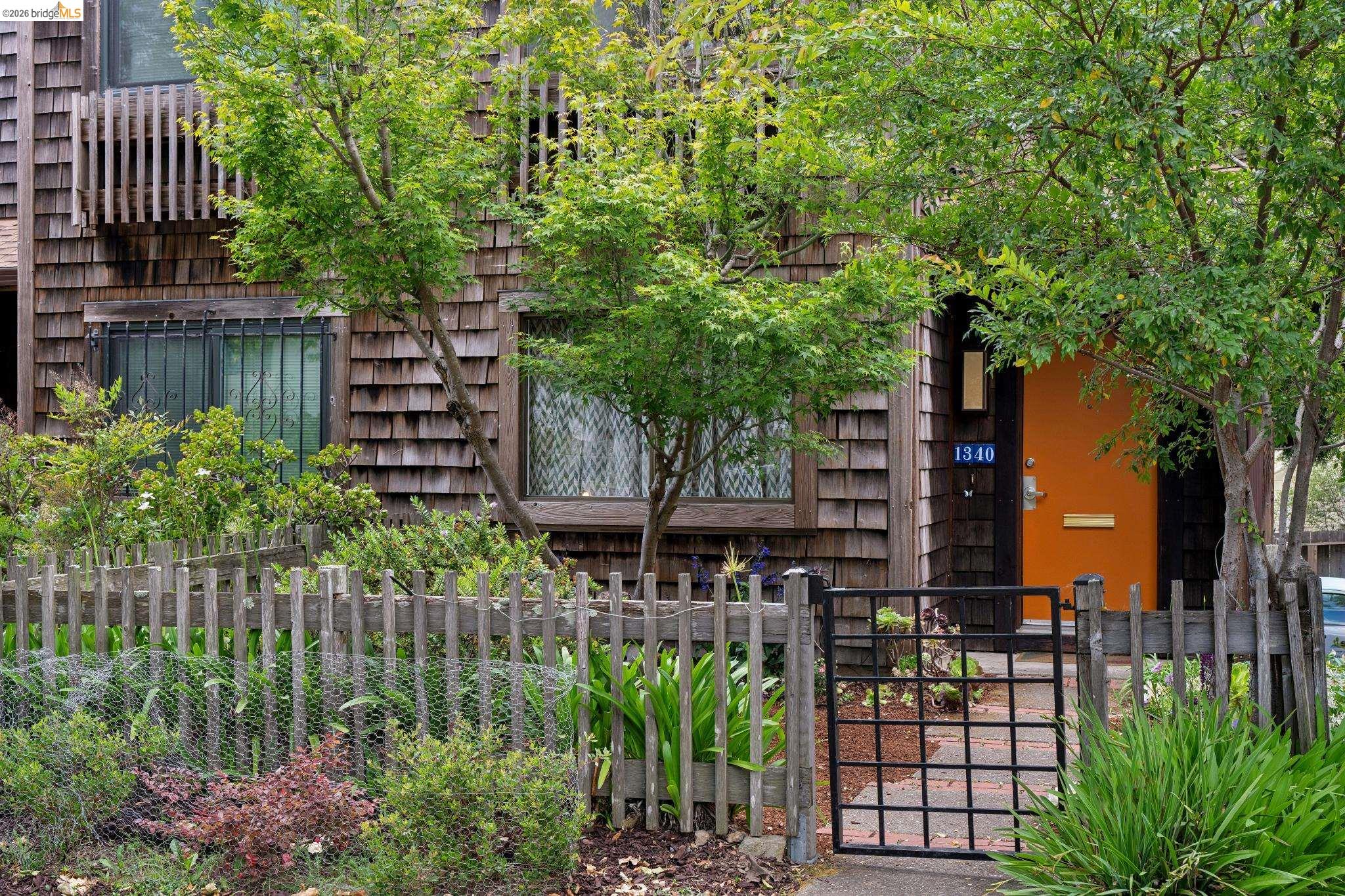Photo #3: 41136131 Listing: Photo #3