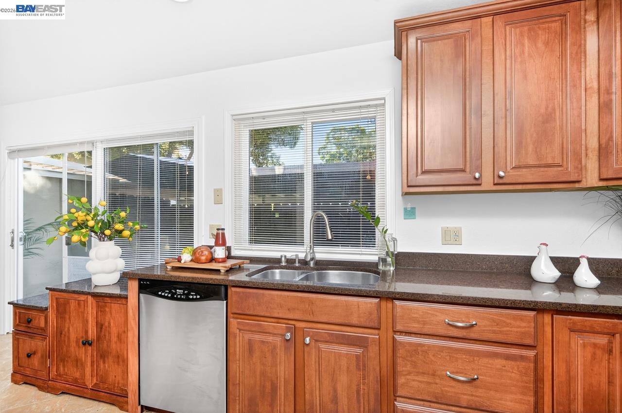 4458 Yuma Ct, Pleasanton CA 94588 — photo 14