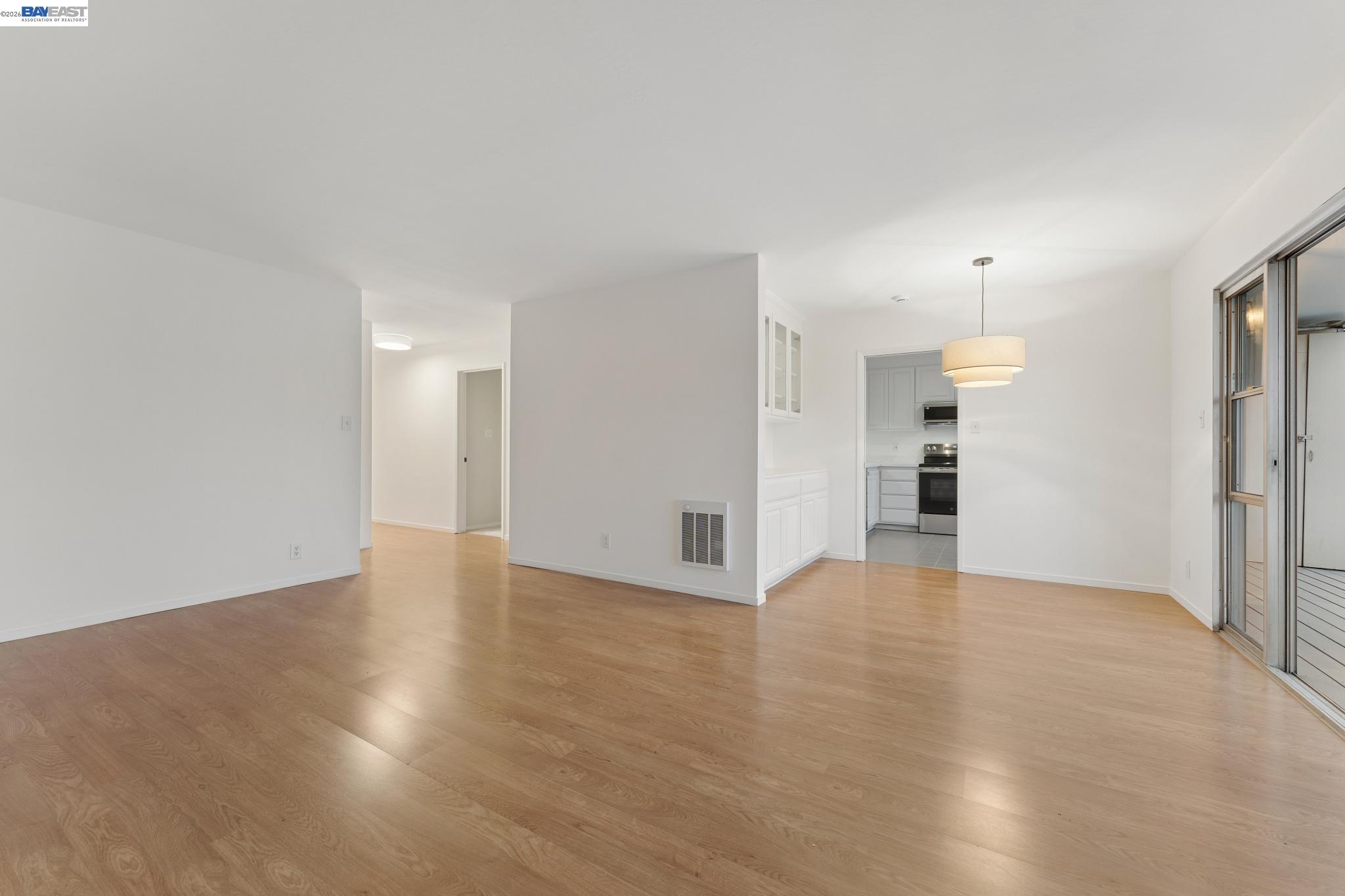 Photo #6: 41136136 Listing: Photo #6