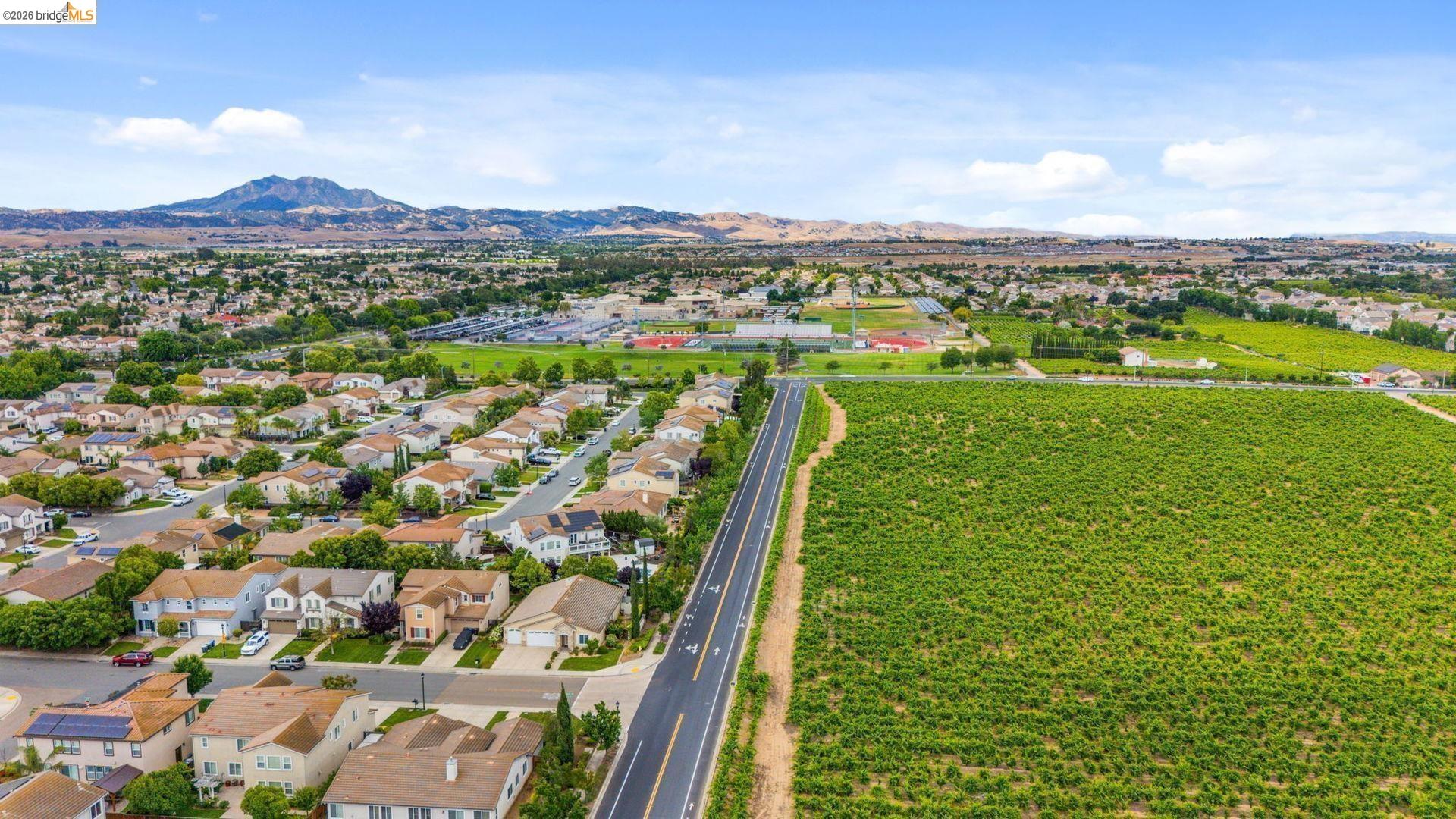 700 Brownstone RD, Oakley CA 94561 — photo 4