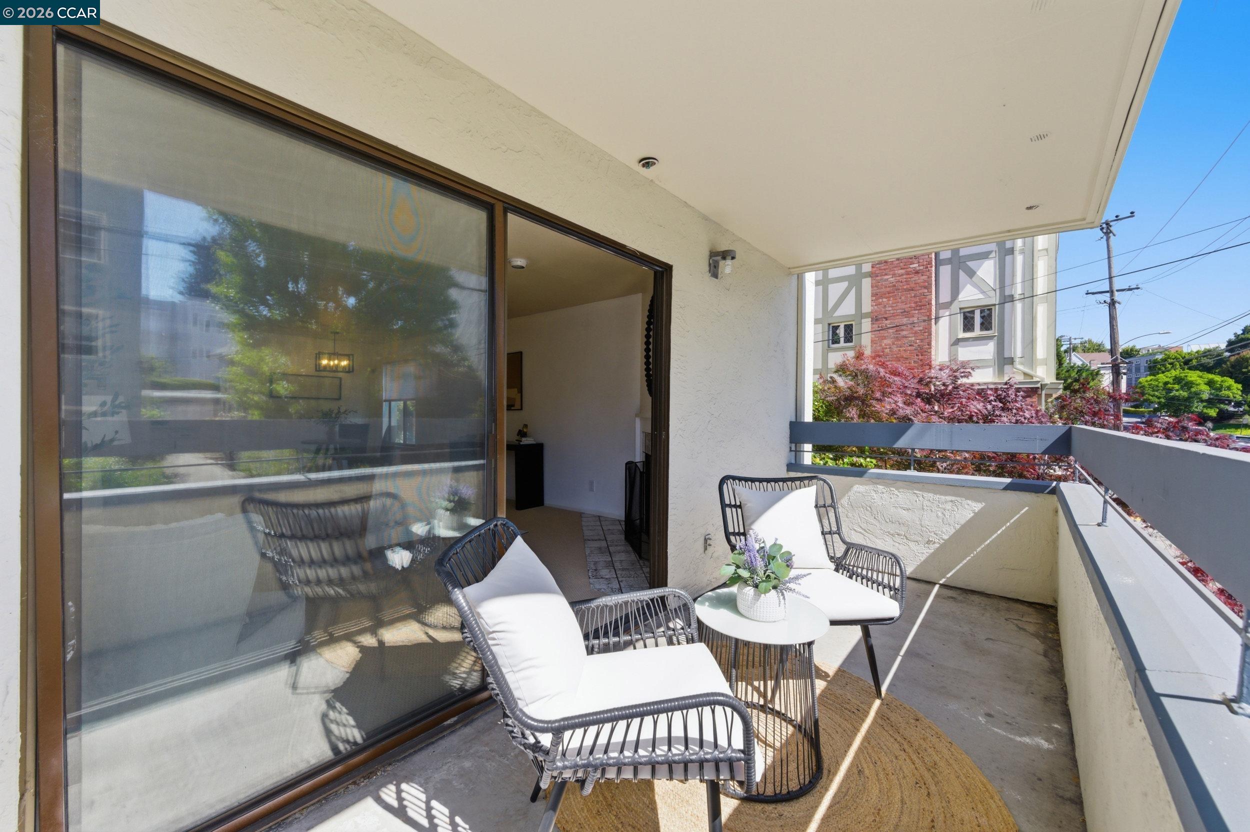 389 Belmont Street # 103, Oakland CA 94610 — photo 2