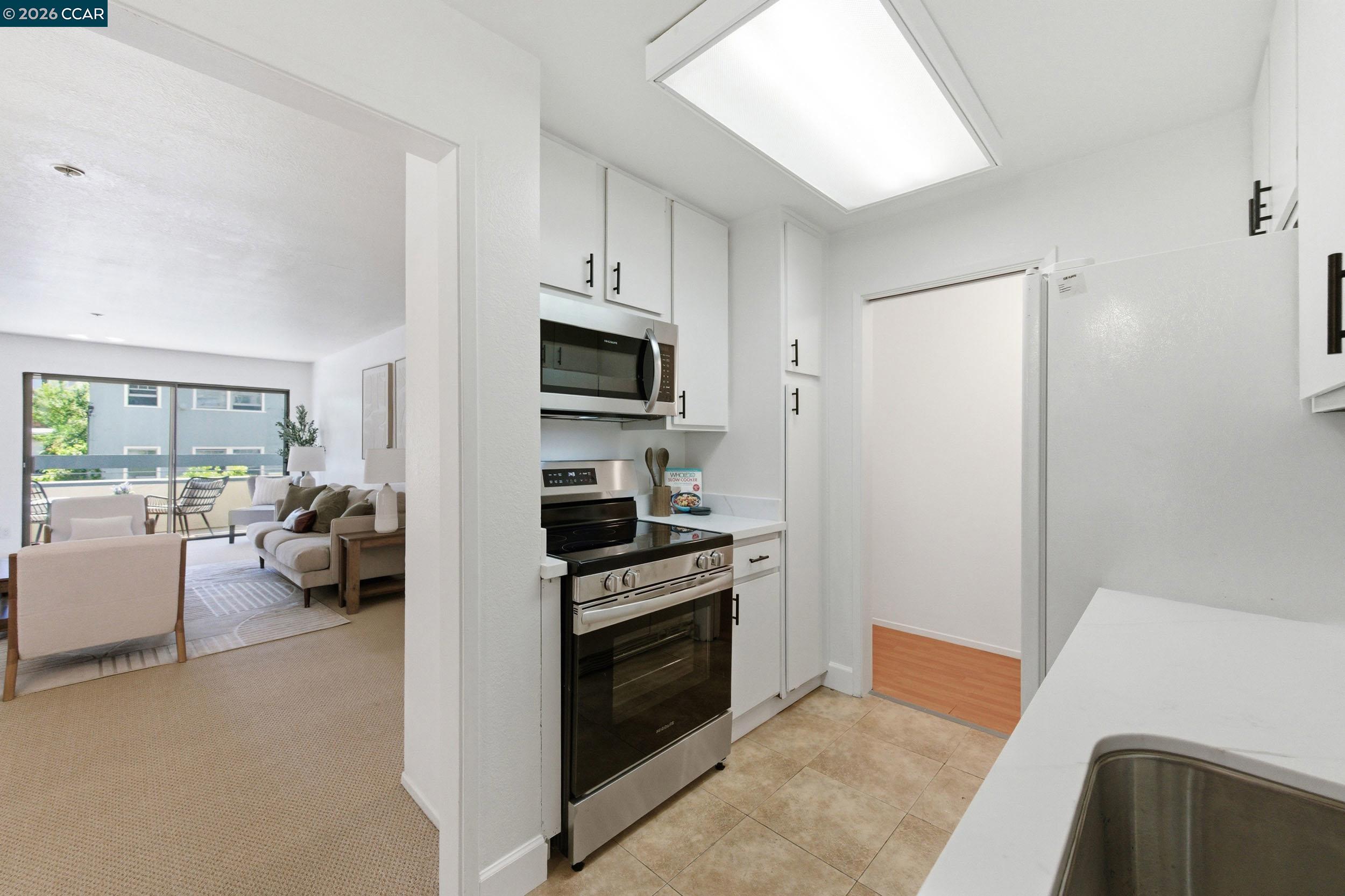 Photo #8: 41136150 Listing: Photo #8