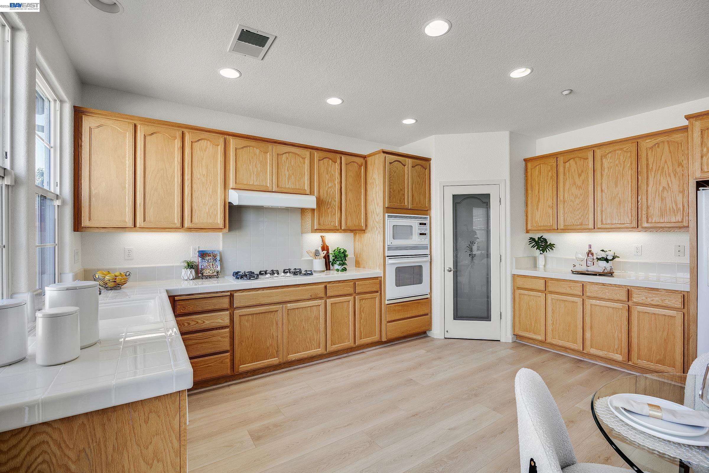 221 Dutra Vernaci Dr., Union City CA 94587 — photo 15