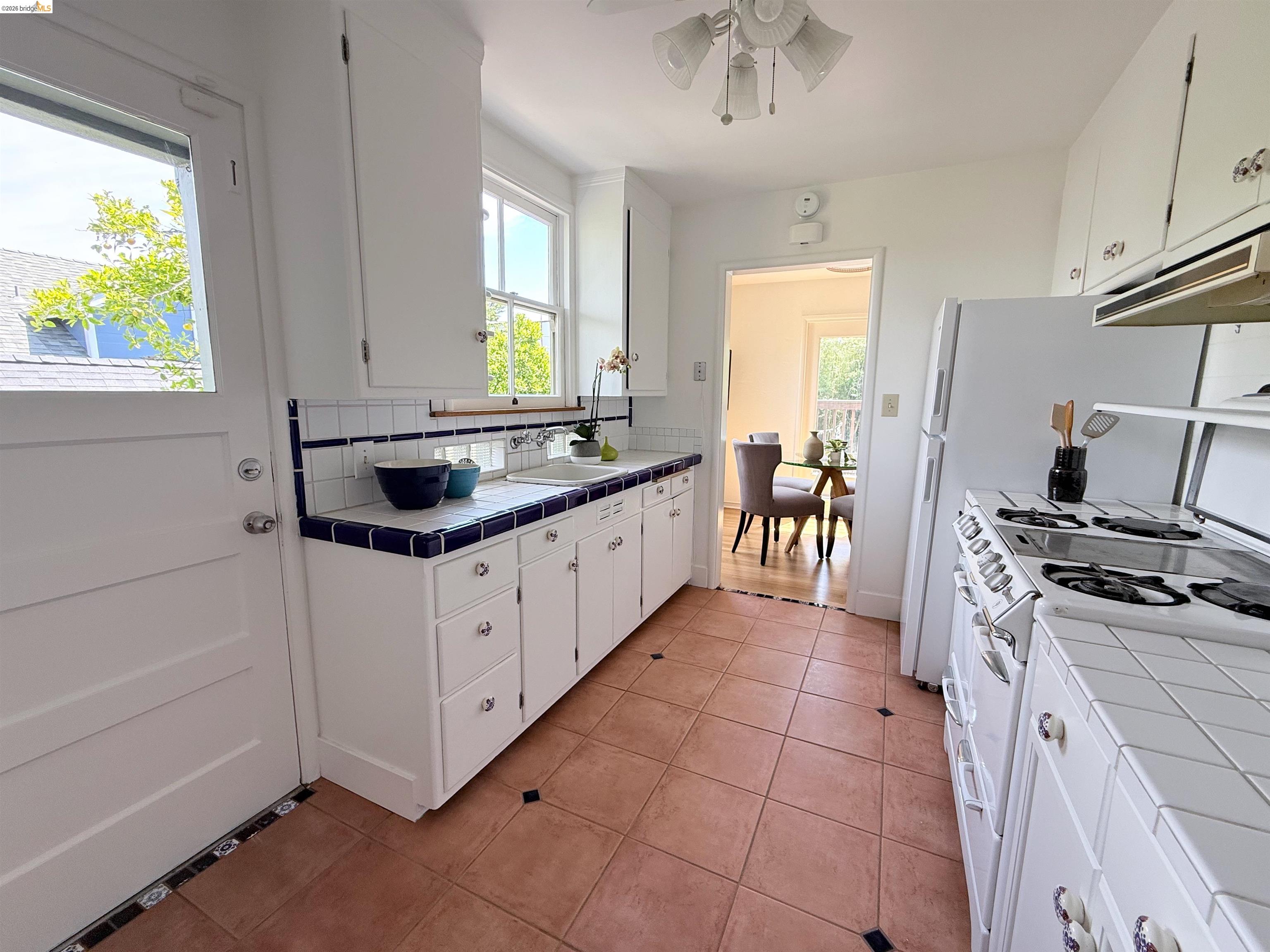 Photo #10: 41136169 Listing: Photo #10