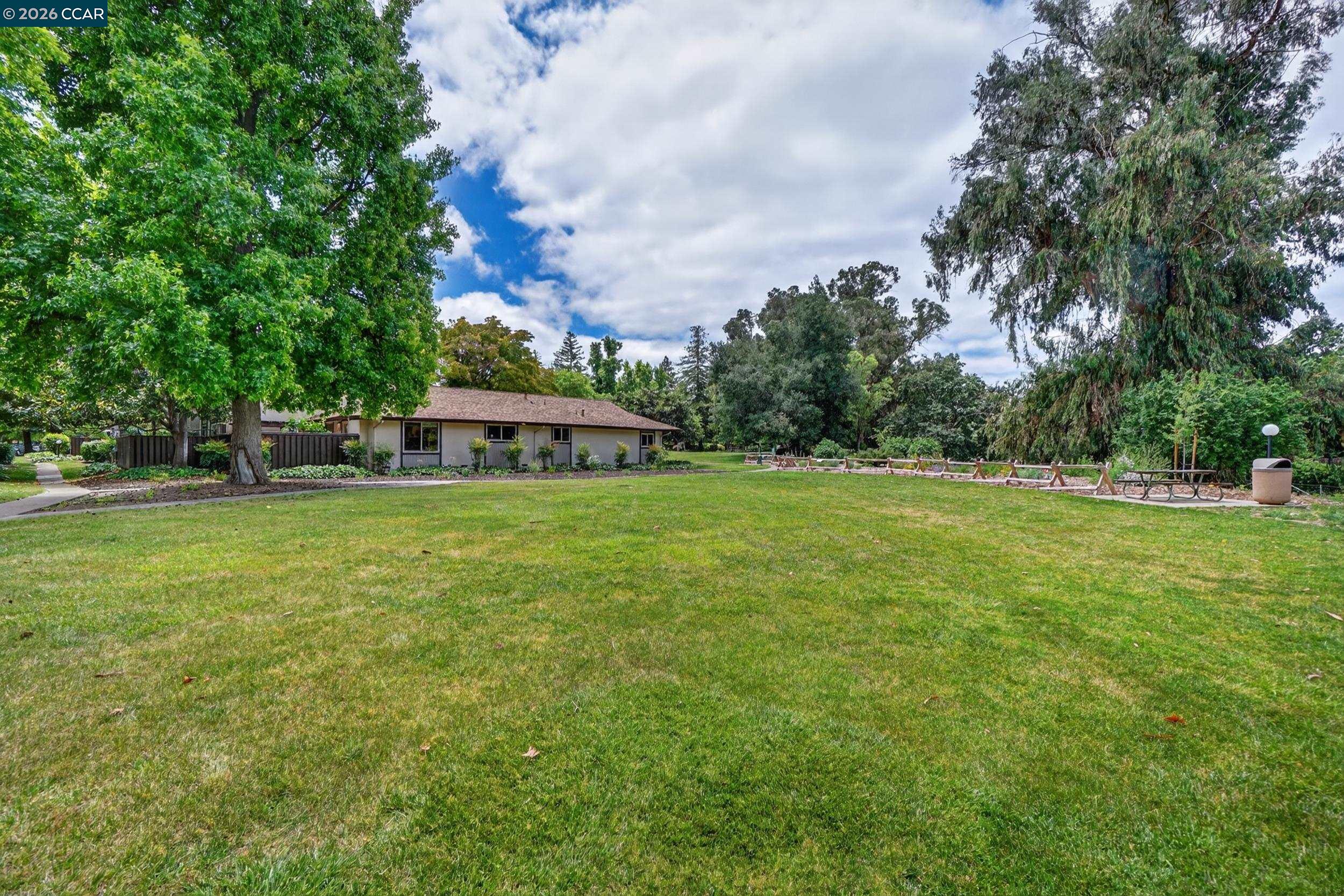 Photo #50: 41136171 Listing: Photo #50