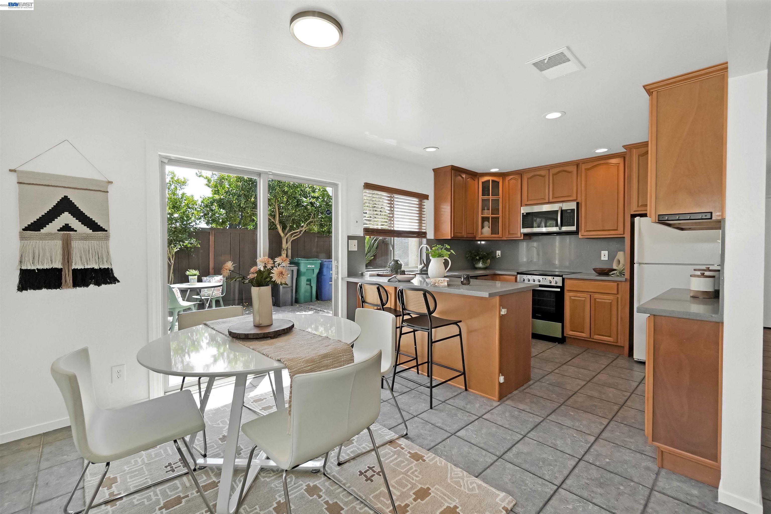 Photo #11: 41136178 Listing: Photo #11
