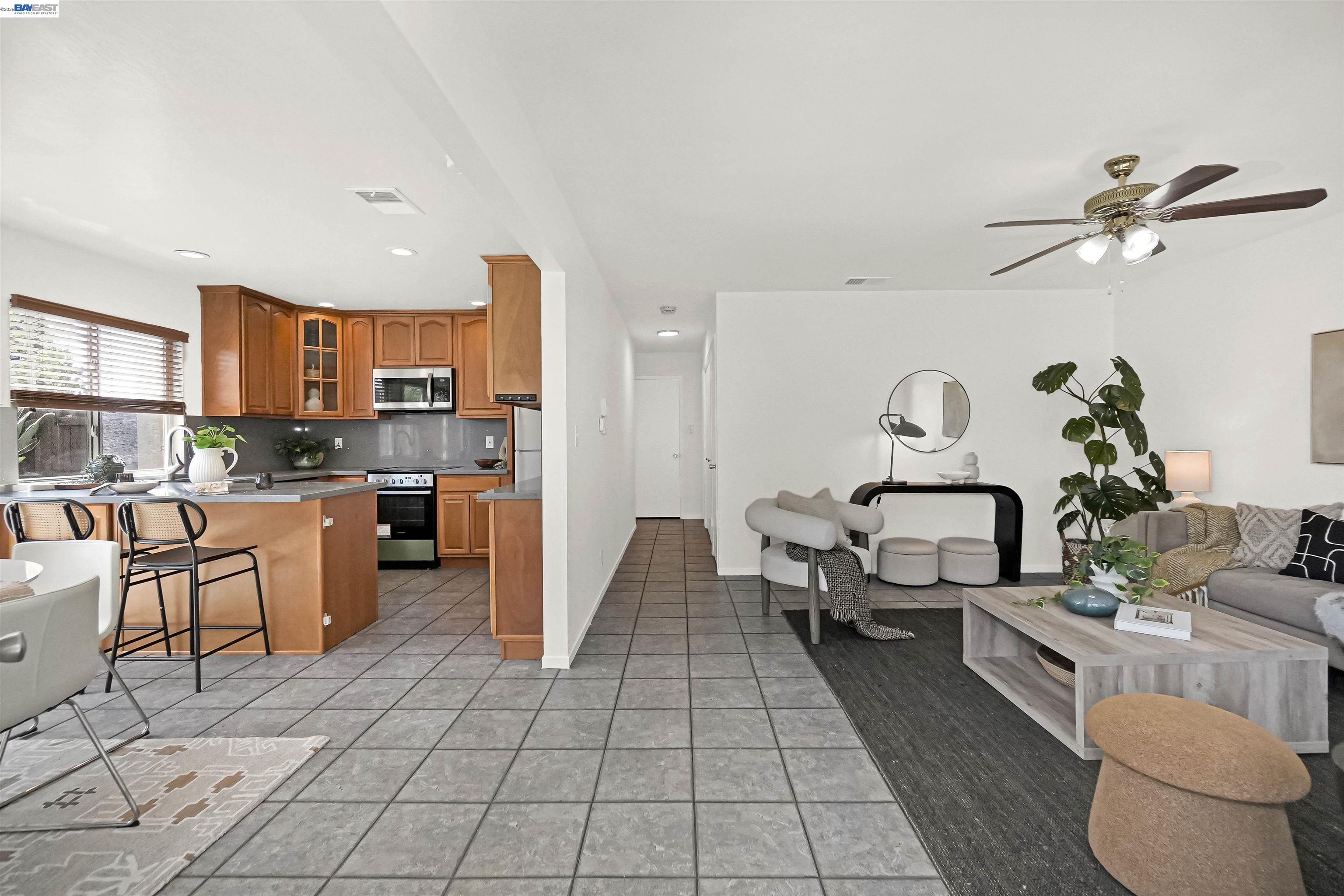 Photo #6: 41136178 Listing: Photo #6