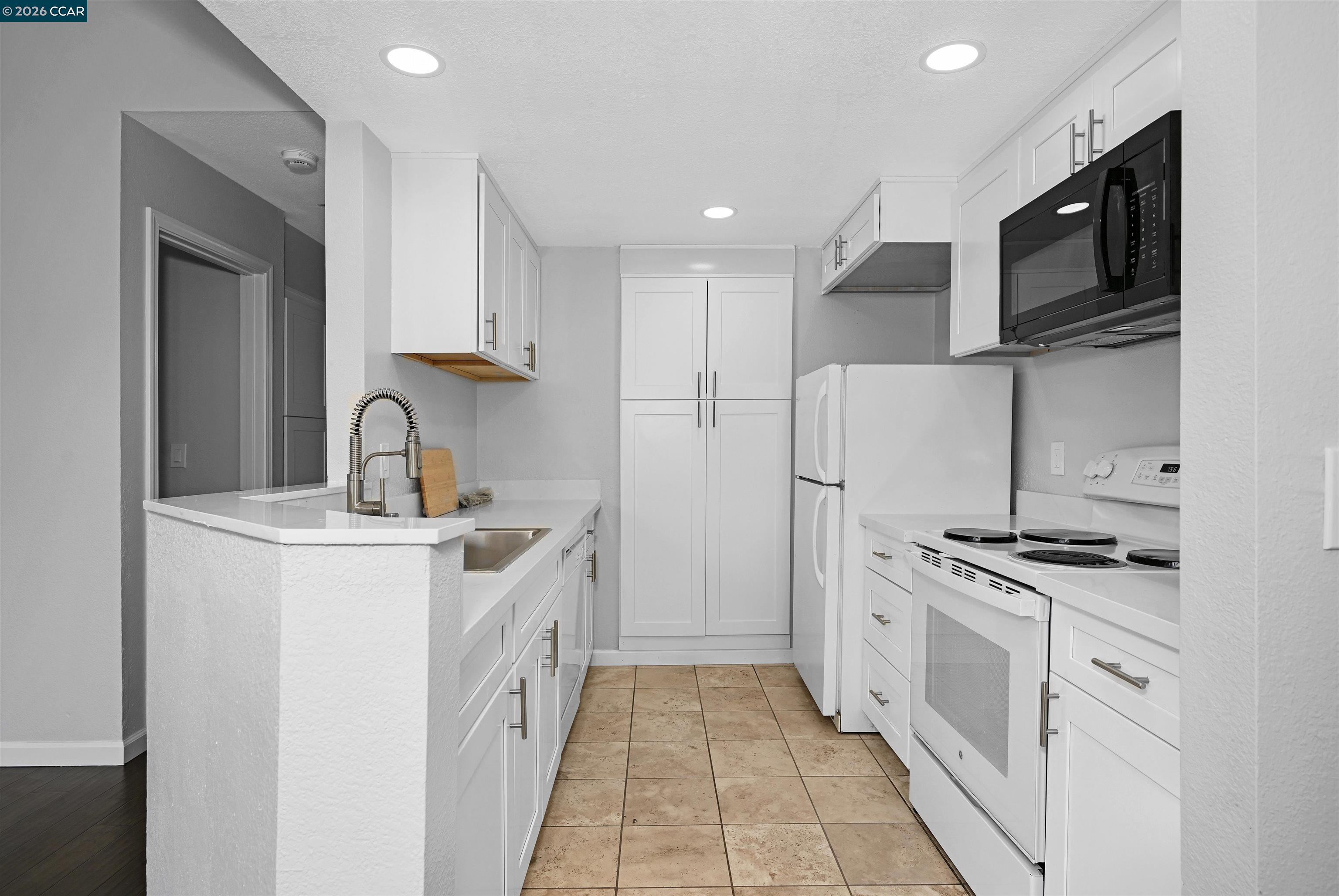 Photo #13: 41136199 Listing: Photo #13