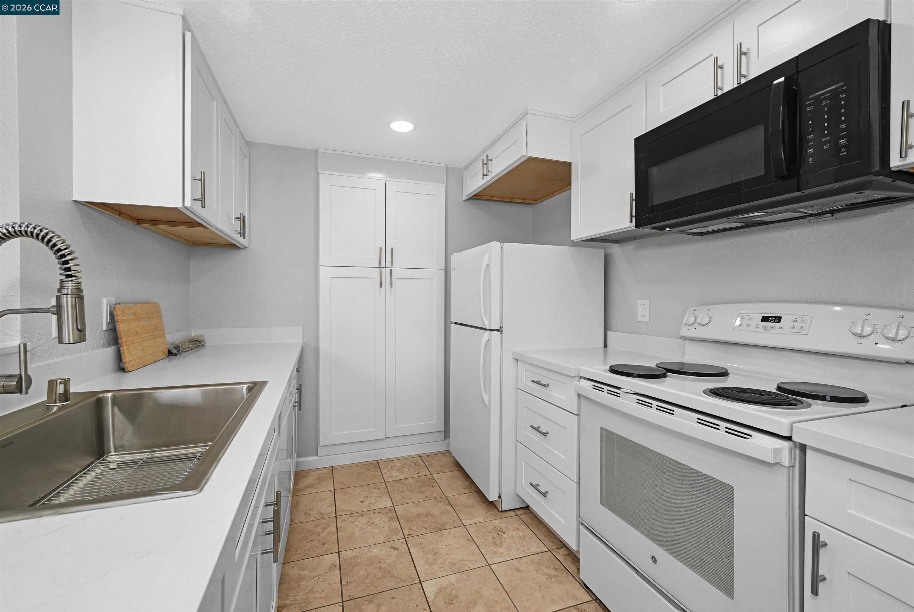 Photo #14: 41136199 Listing: Photo #14