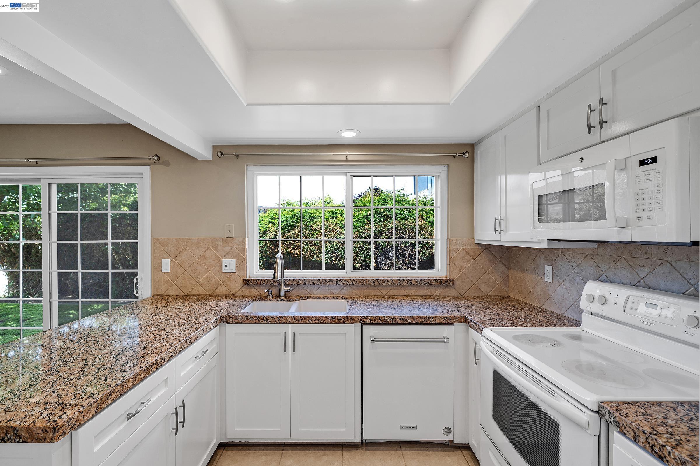 39052 Levi St, Newark CA 94560 — photo 13