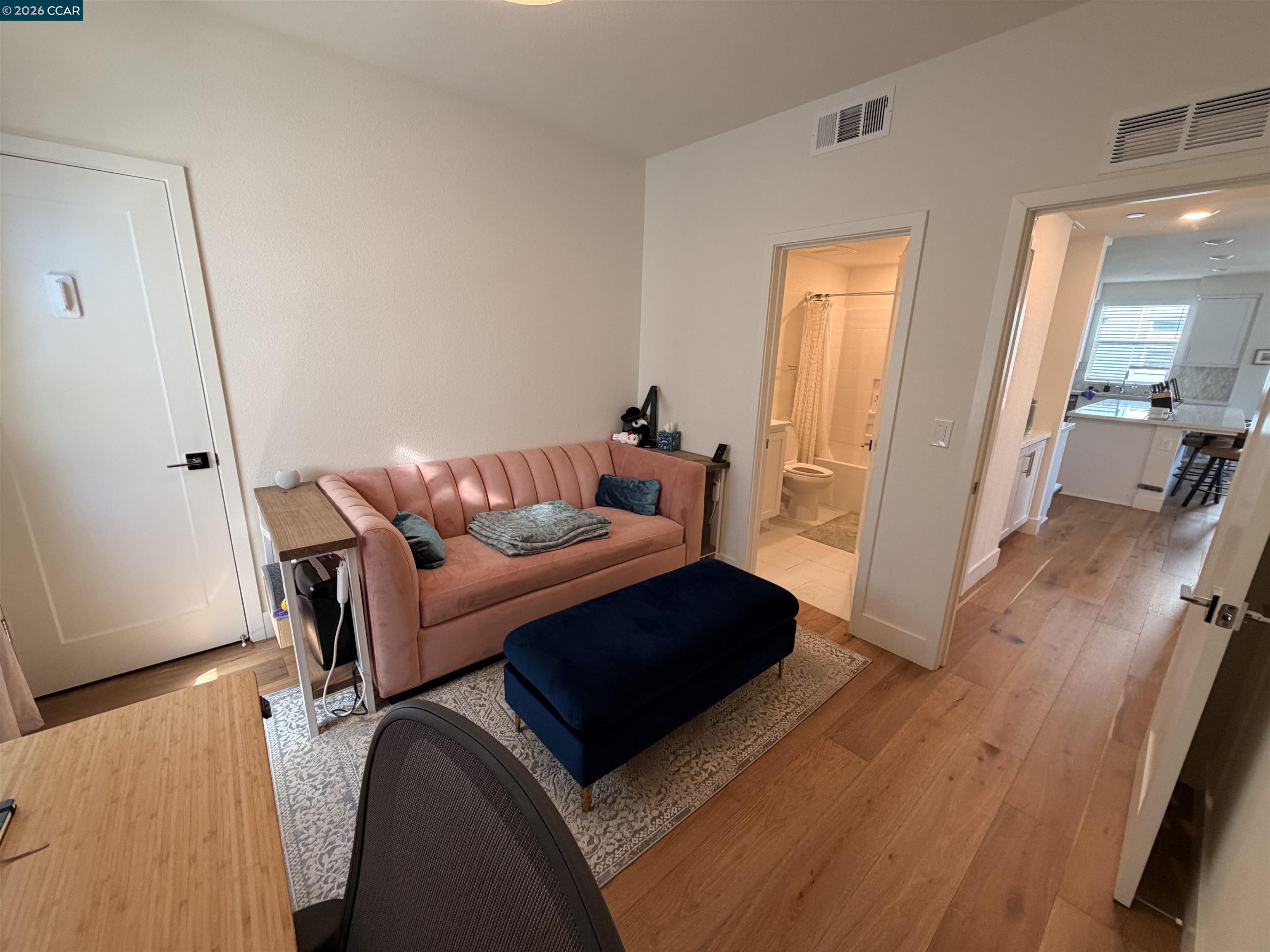Photo #14: 41136223 Listing: Photo #14