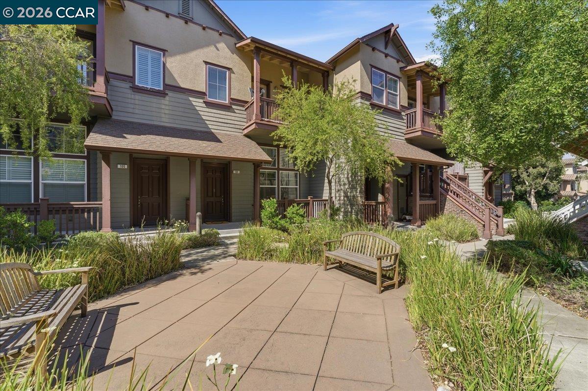 108 Serra Way, San Pablo