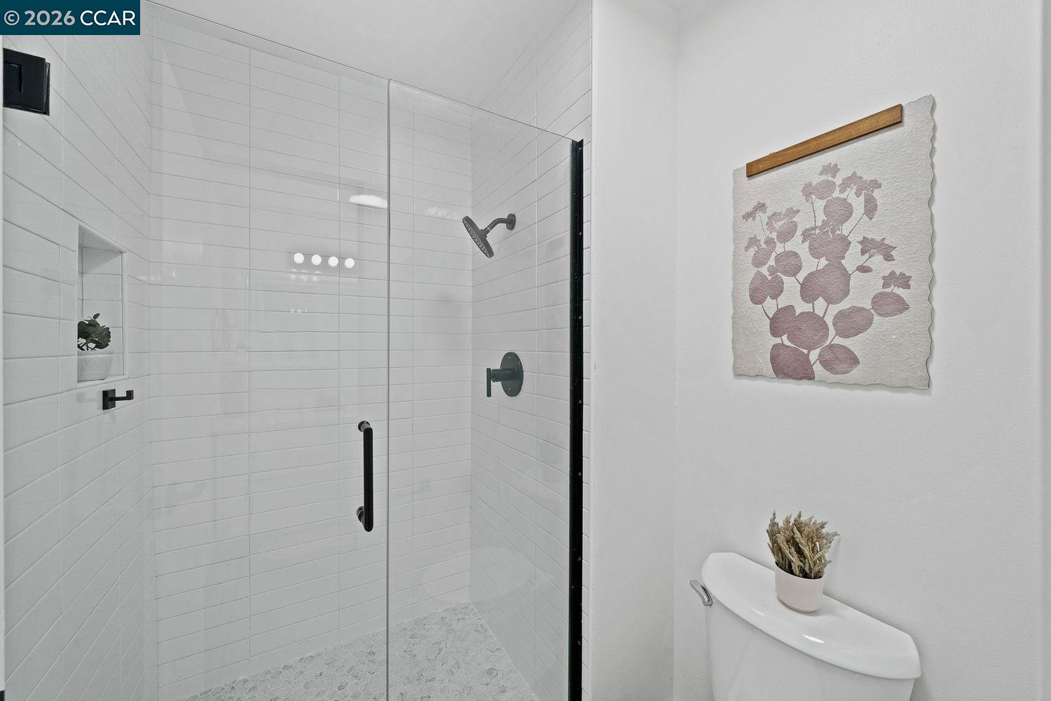 Photo #22: 41136228 Listing: Photo #22
