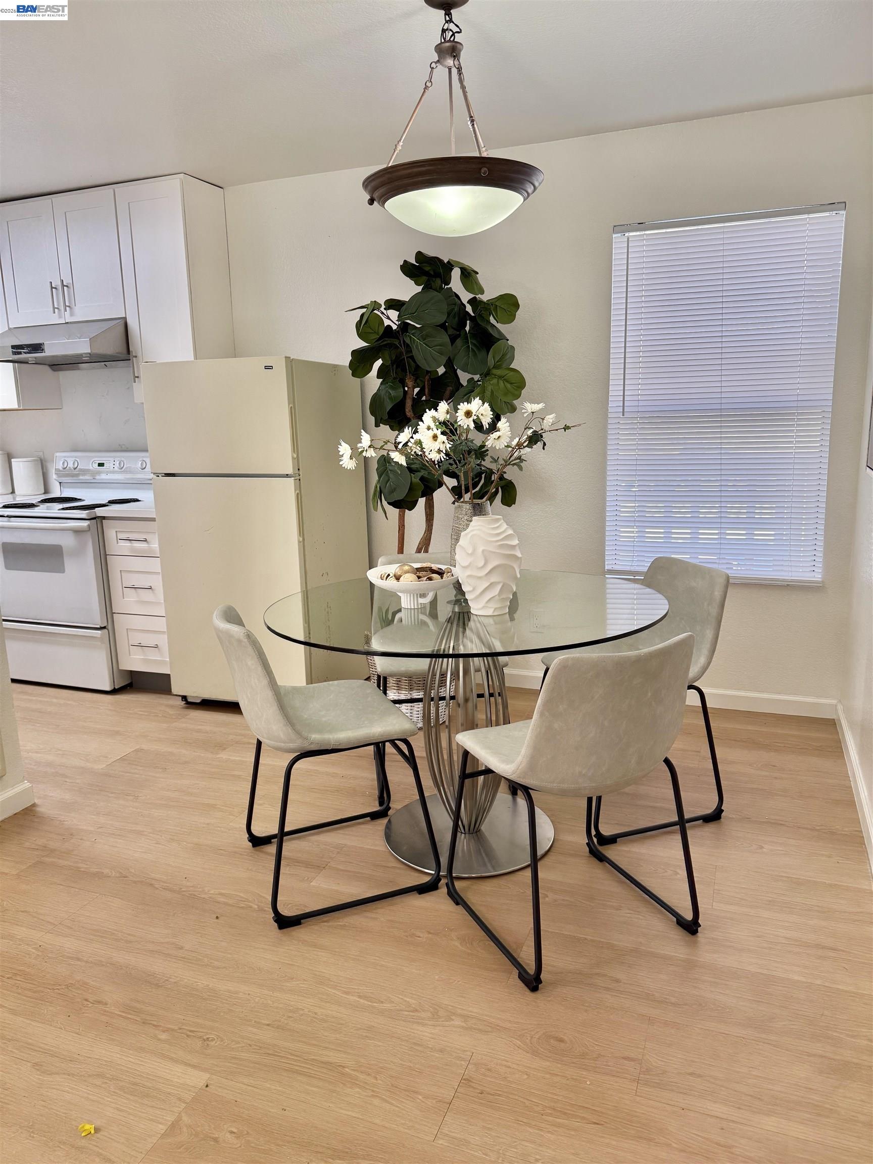 Photo #15: 41136242 Listing: Photo #15