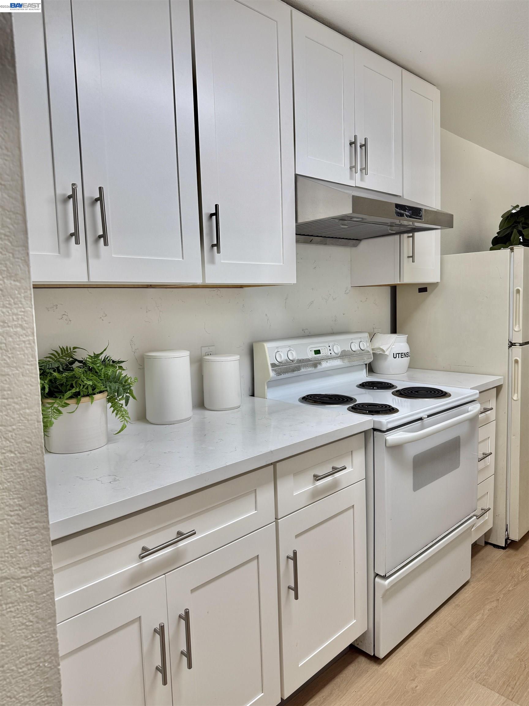Photo #7: 41136242 Listing: Photo #7