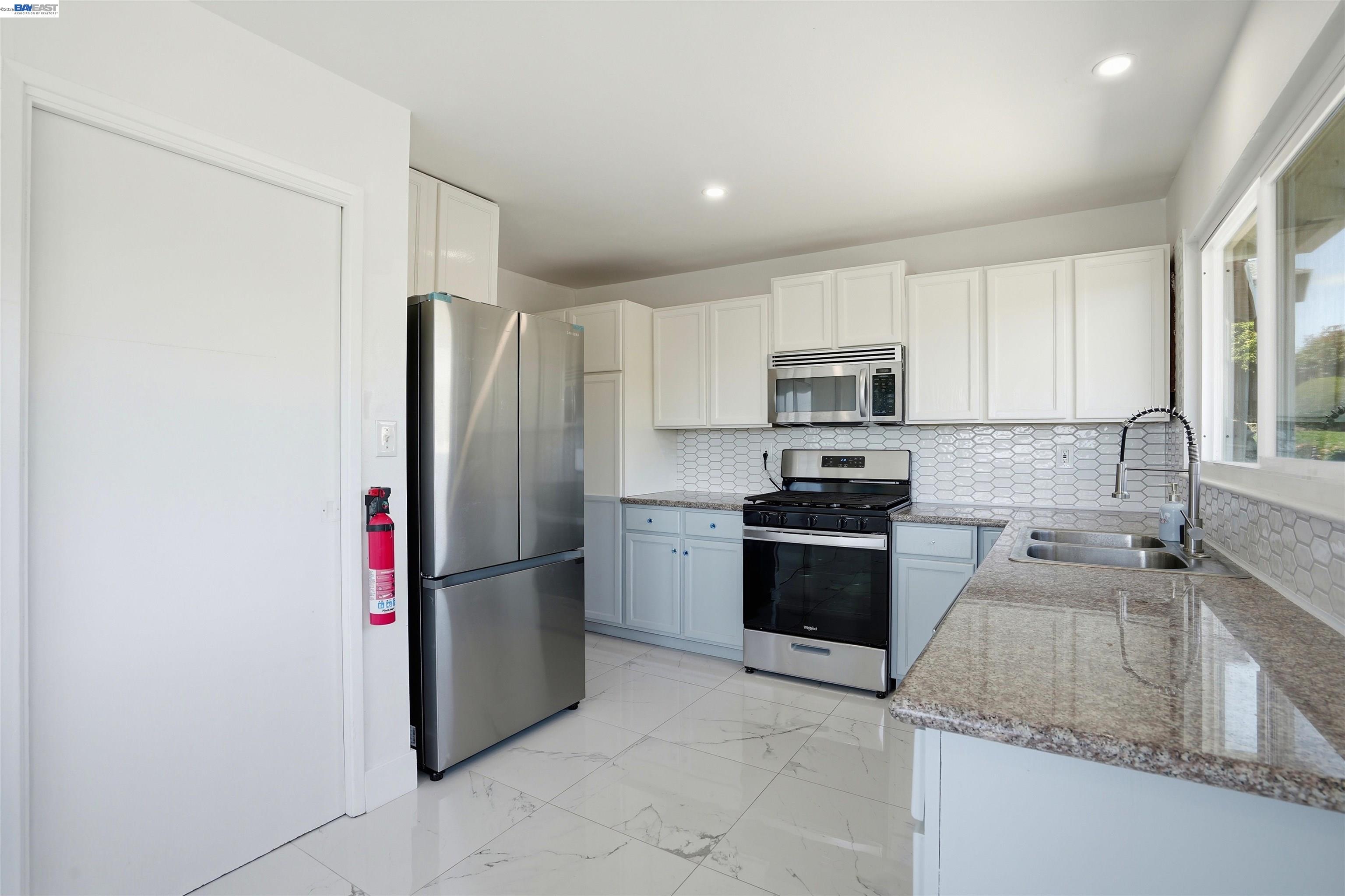 3021 Glynis Dr, Richmond CA 94806 — photo 11