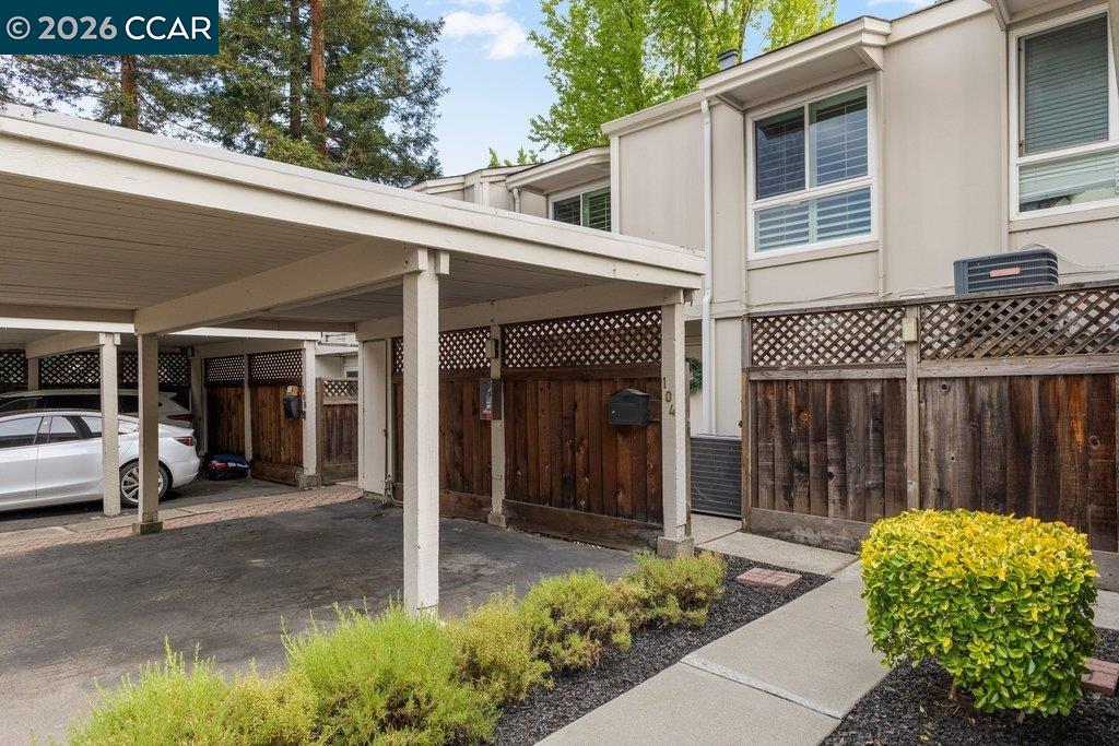 Photo #2: 41136247 Listing: Photo #2