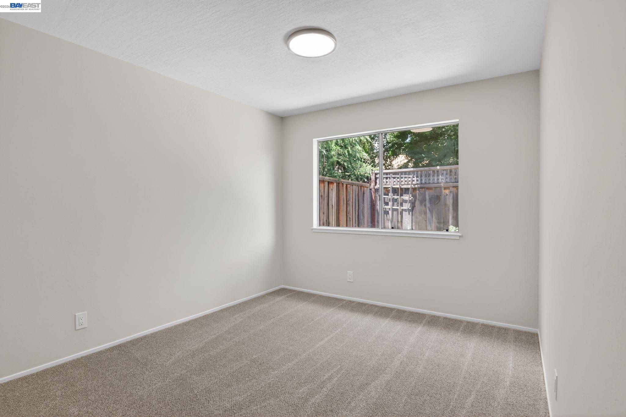 Photo #12: 41136255 Listing: Photo #12
