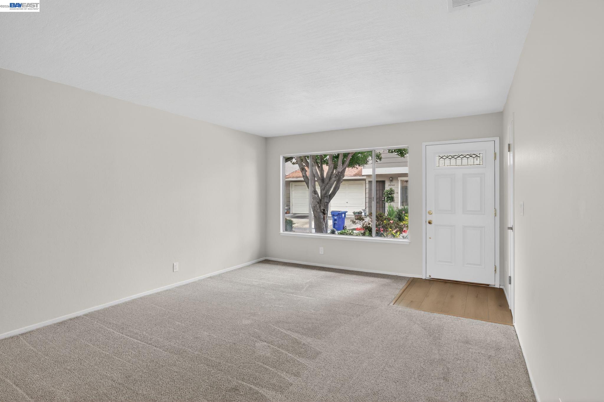 Photo #5: 41136255 Listing: Photo #5