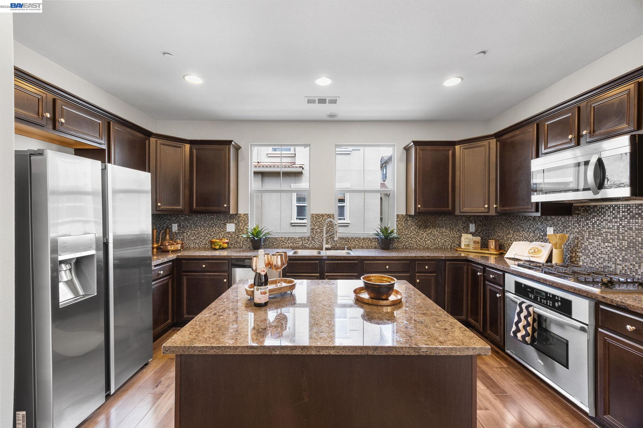 Photo #10: 41136263 Listing: Photo #10