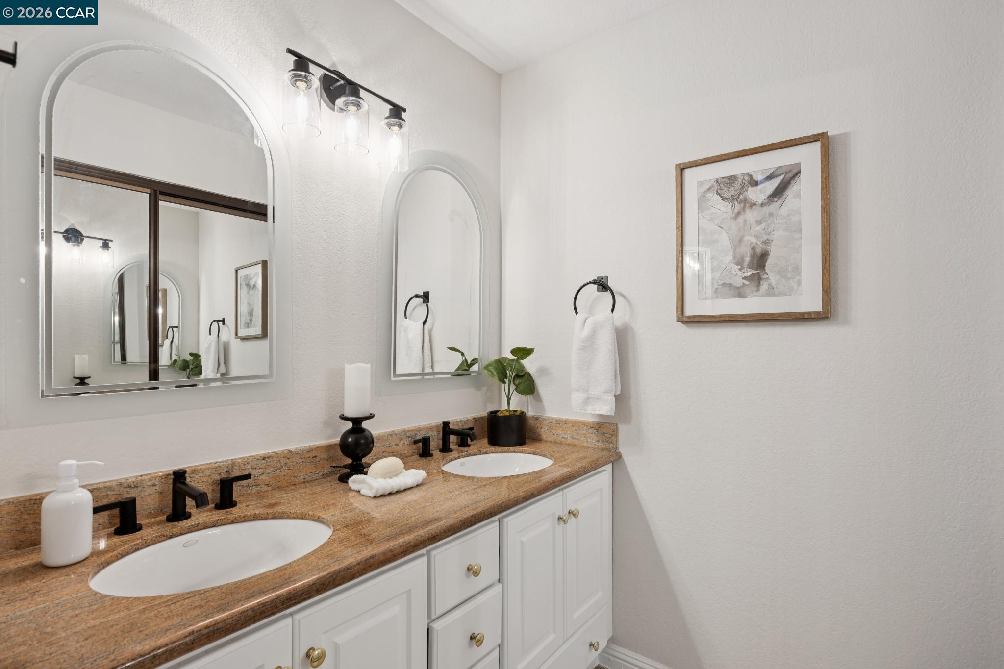 Photo #23: 41136273 Listing: Photo #23