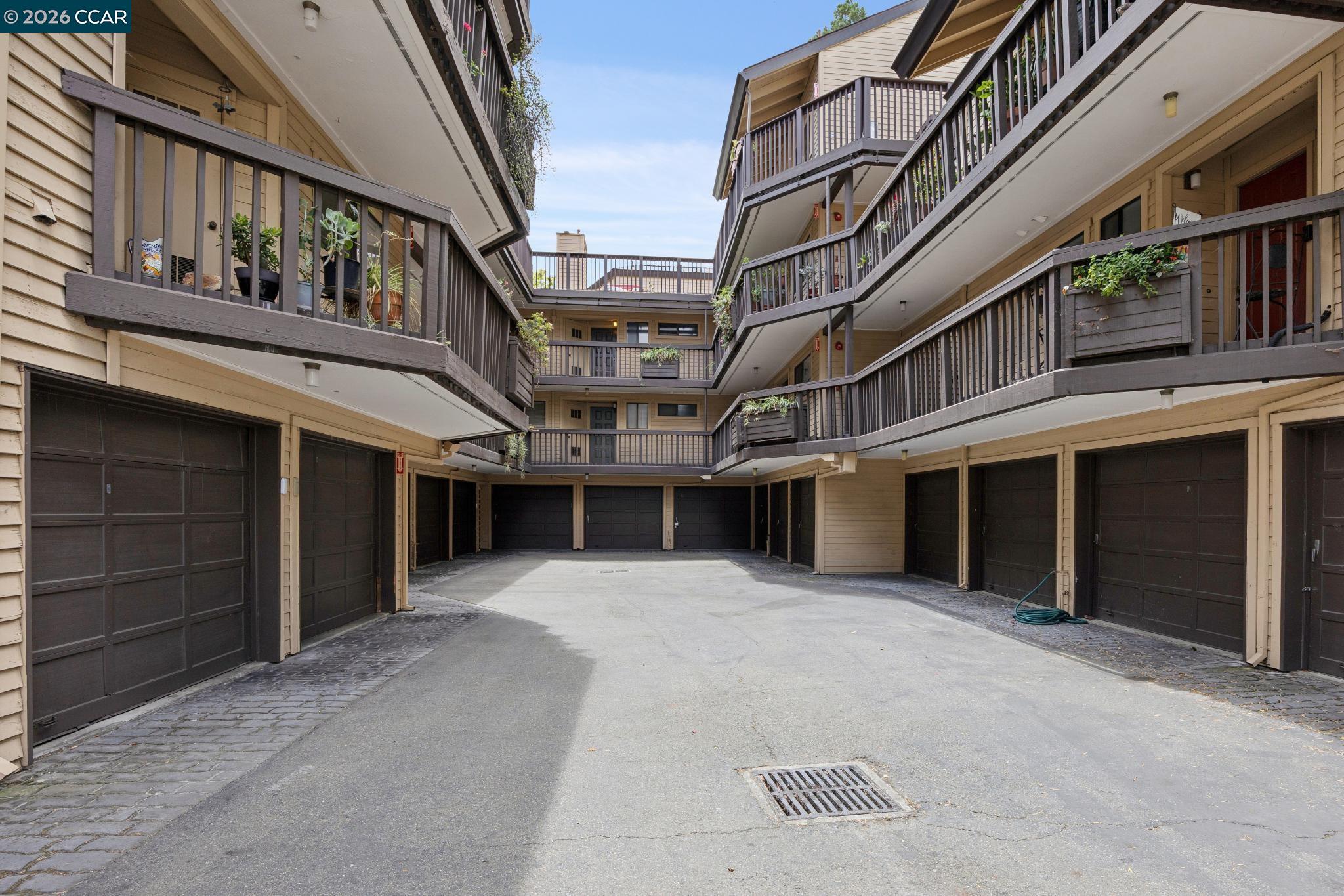 Photo #31: 41136273 Listing: Photo #31