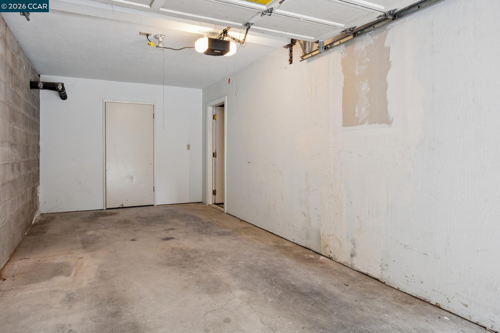 Photo #33: 41136273 Listing: Photo #33