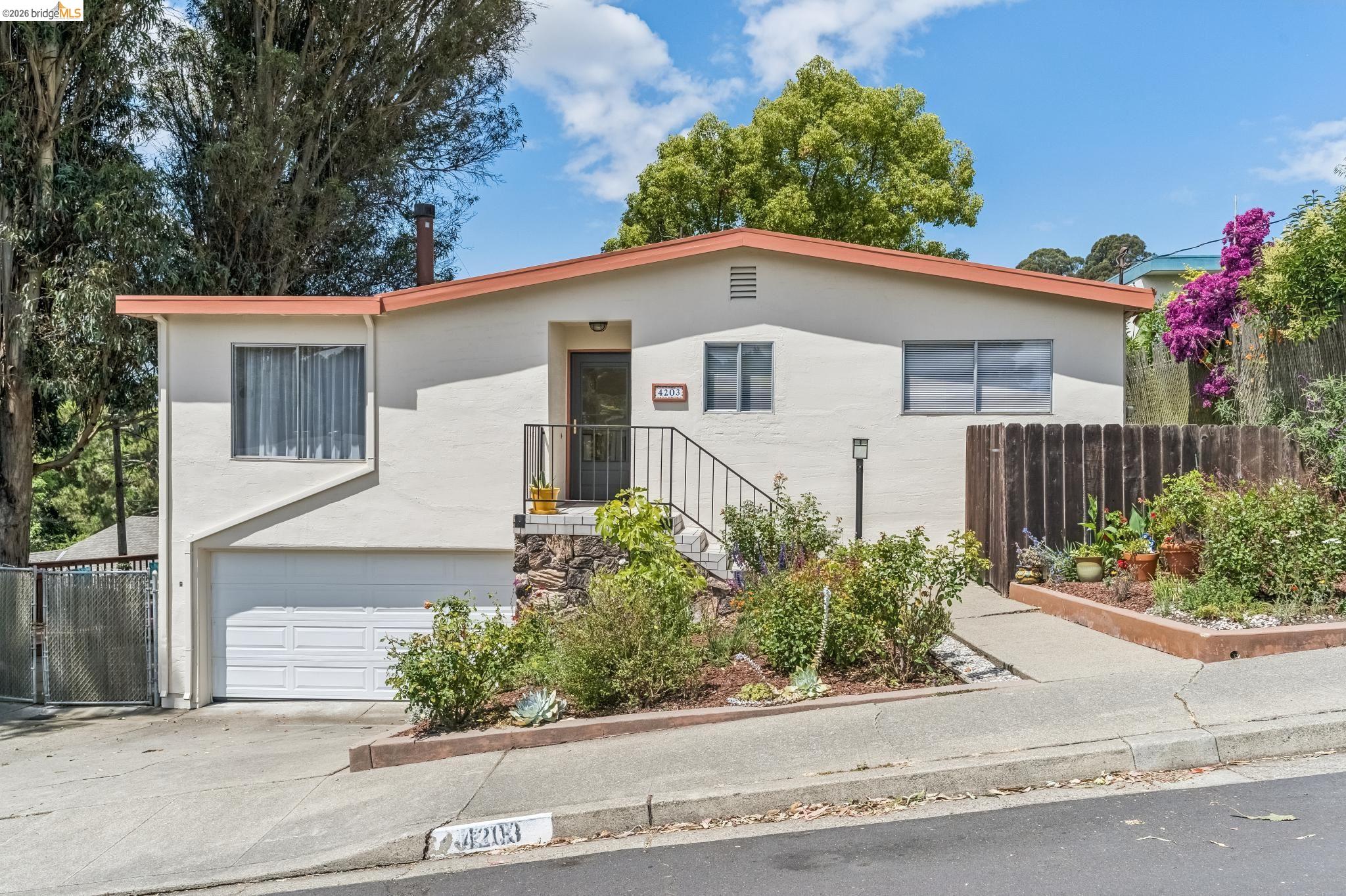 4203 Garden Lane