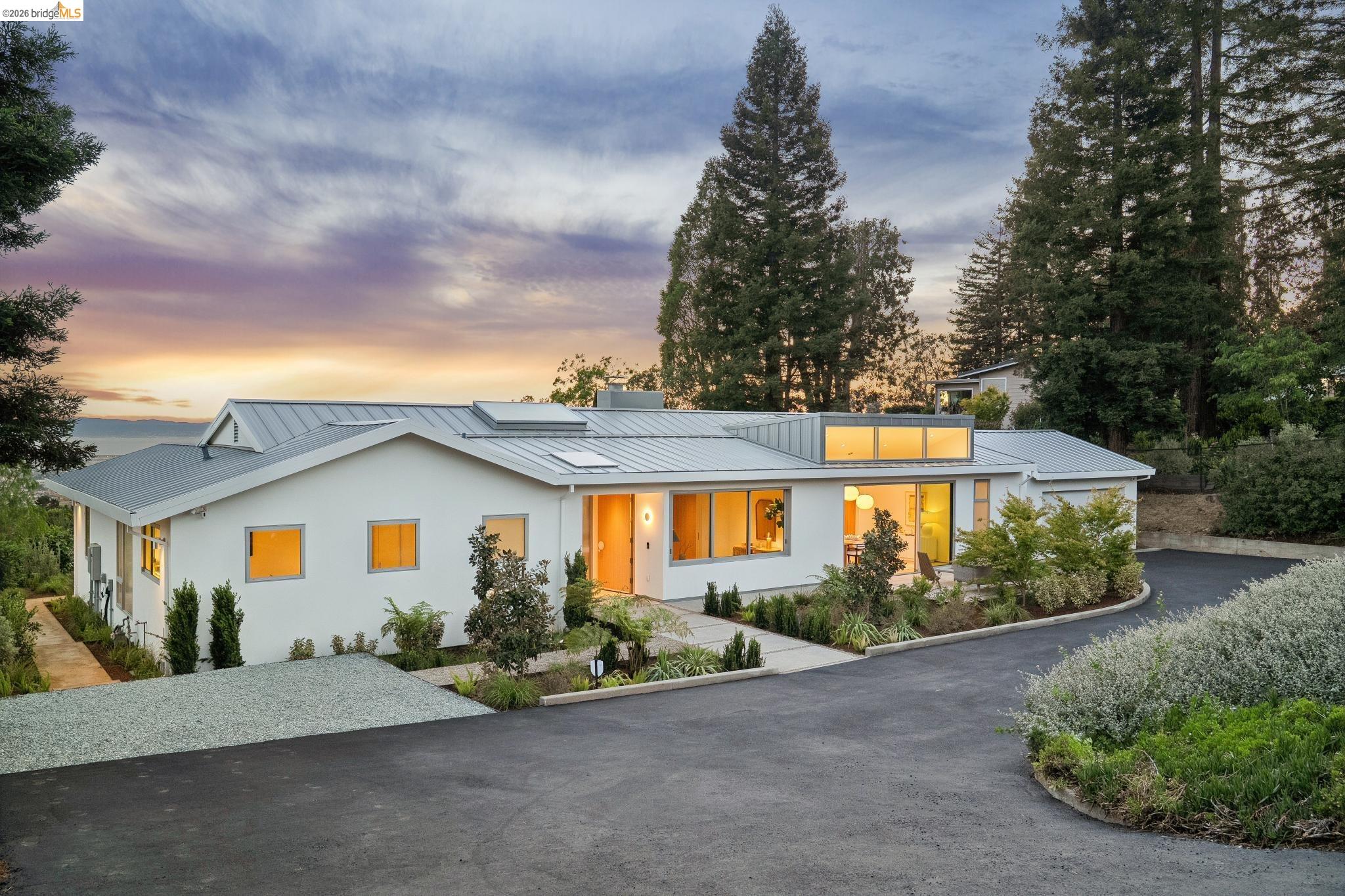 Oakland Luxury