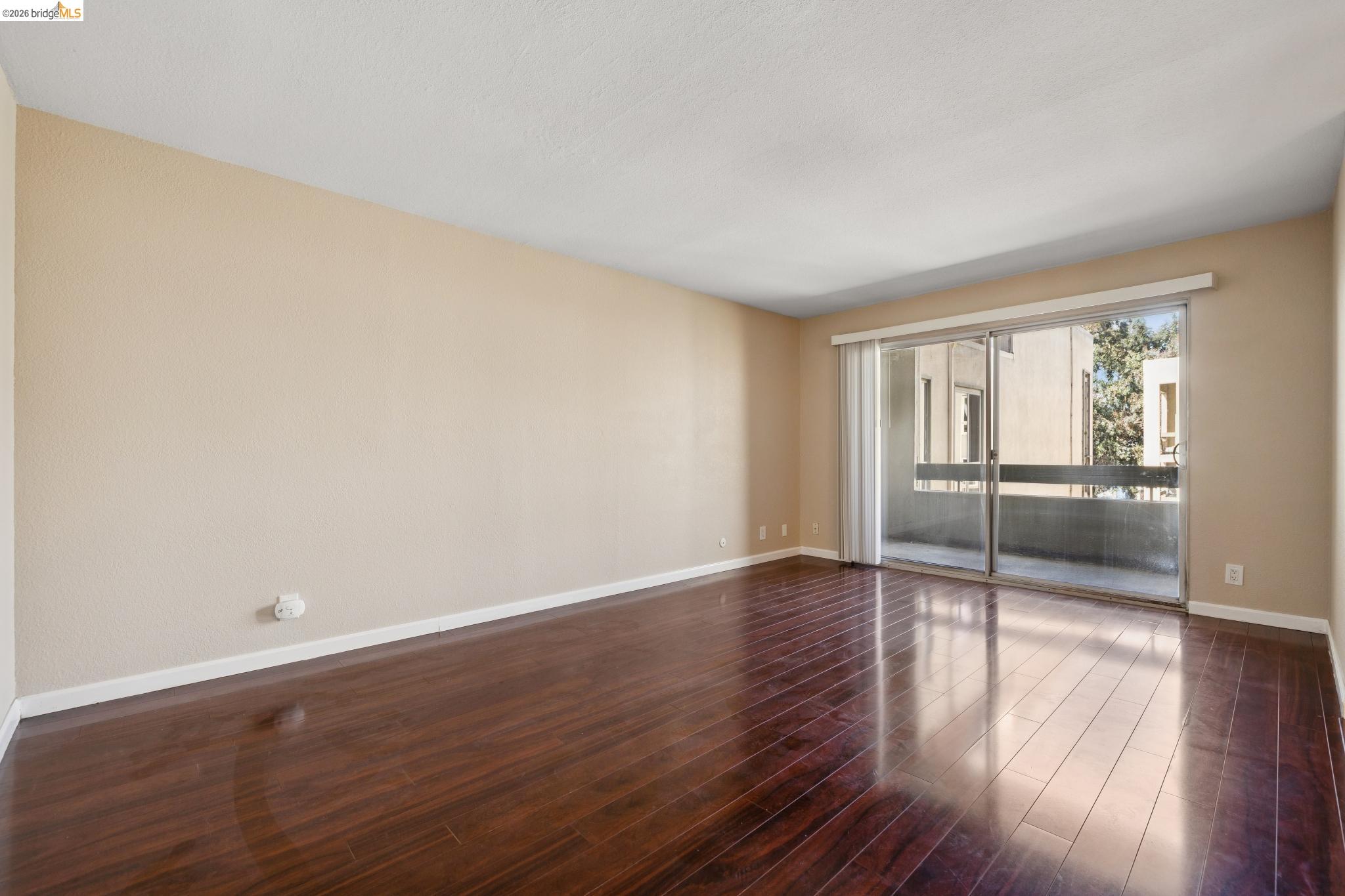 Photo #9: 41136301 Listing: Photo #9