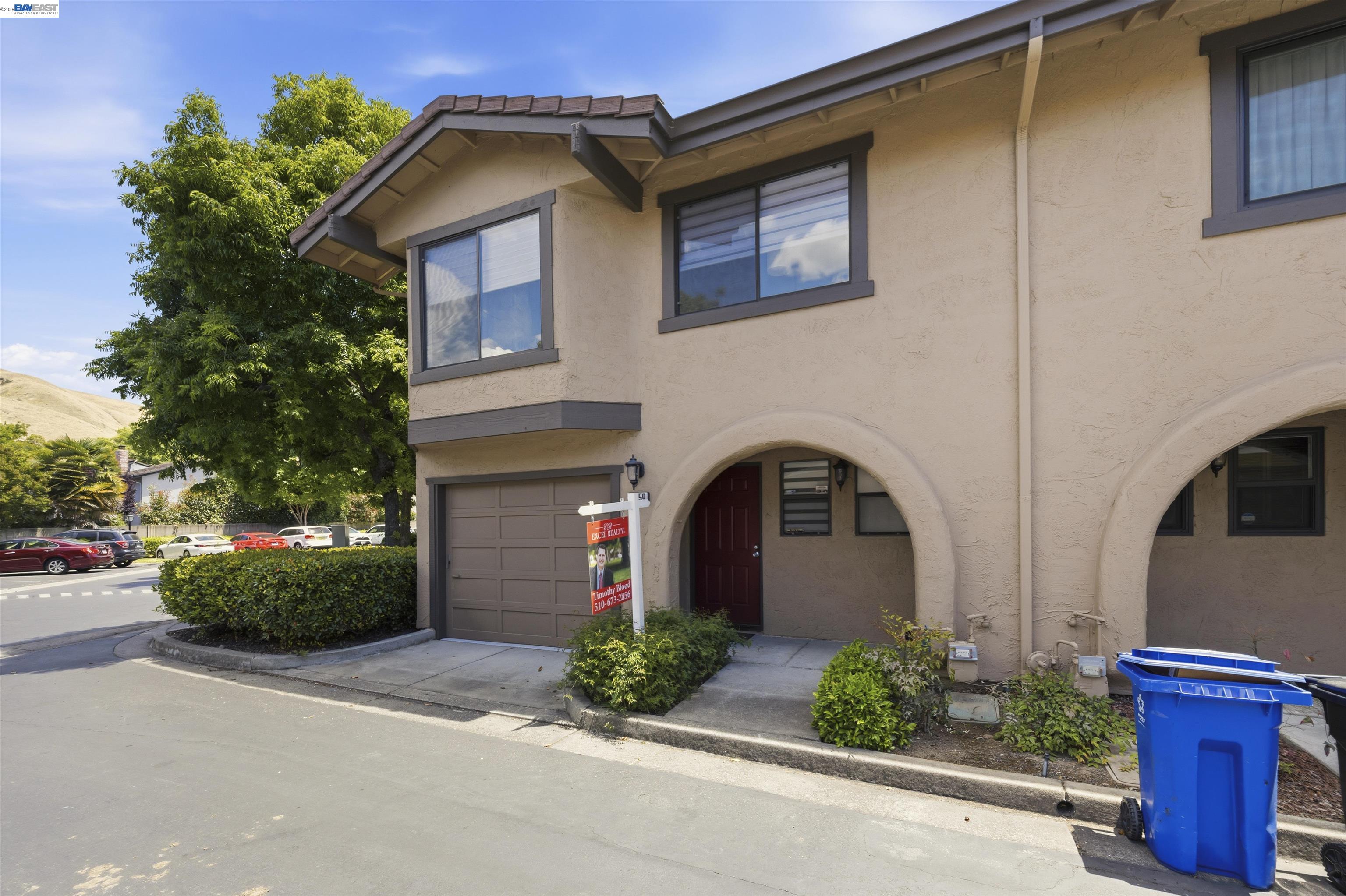 Photo #2: 41136304 Listing: Photo #2