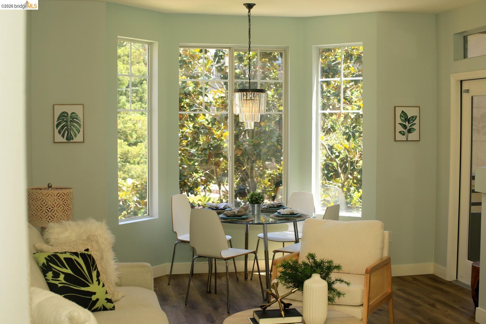 Photo #3: 41136307 Listing: Photo #3