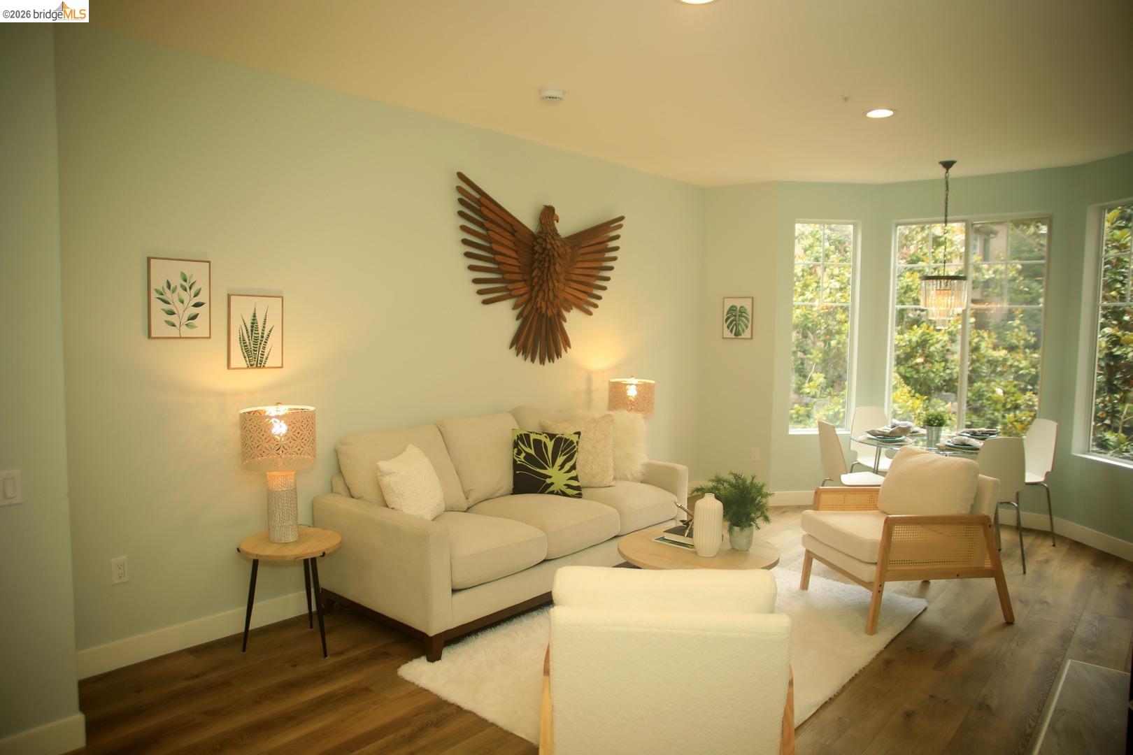 Photo #4: 41136307 Listing: Photo #4