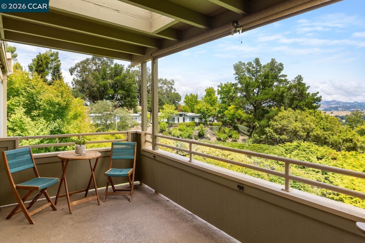 Photo #2: 41136327 Listing: Photo #2