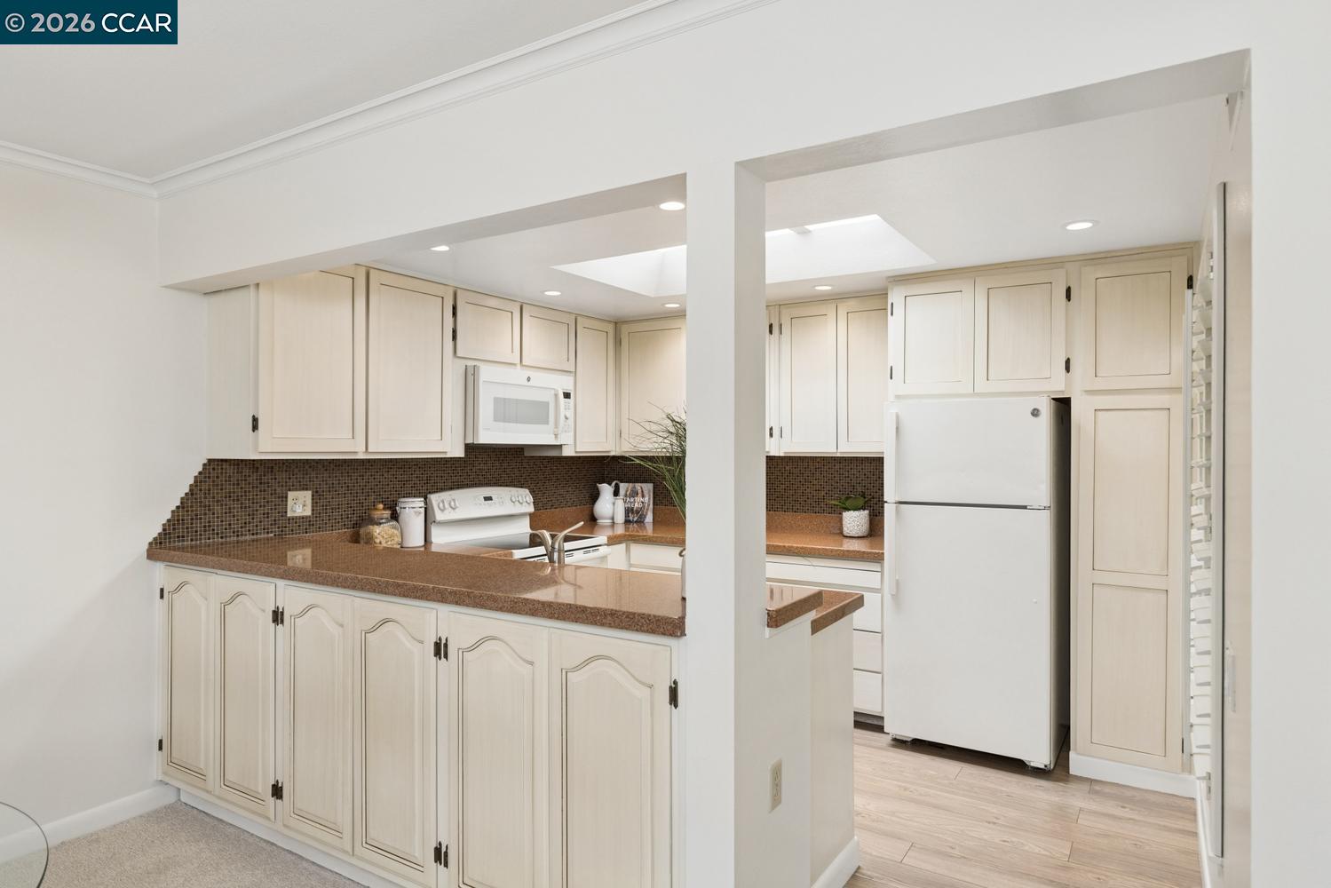Photo #10: 41136327 Listing: Photo #10
