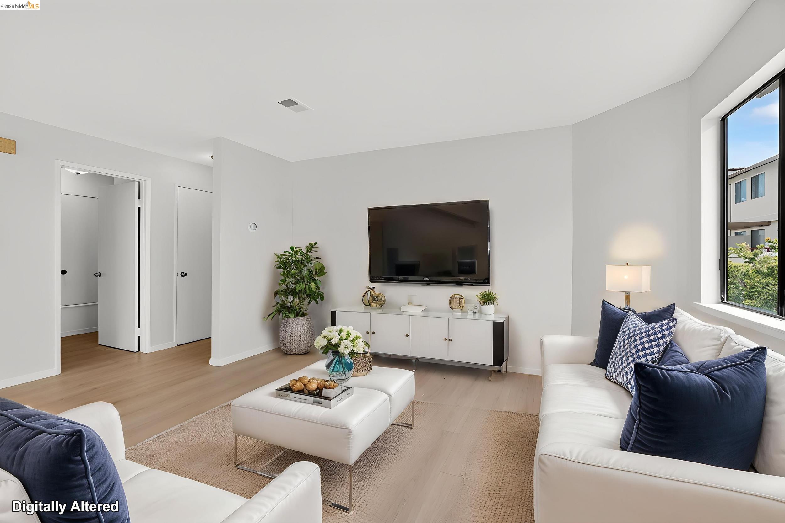 Photo #1: 41136343 Listing: Photo #1