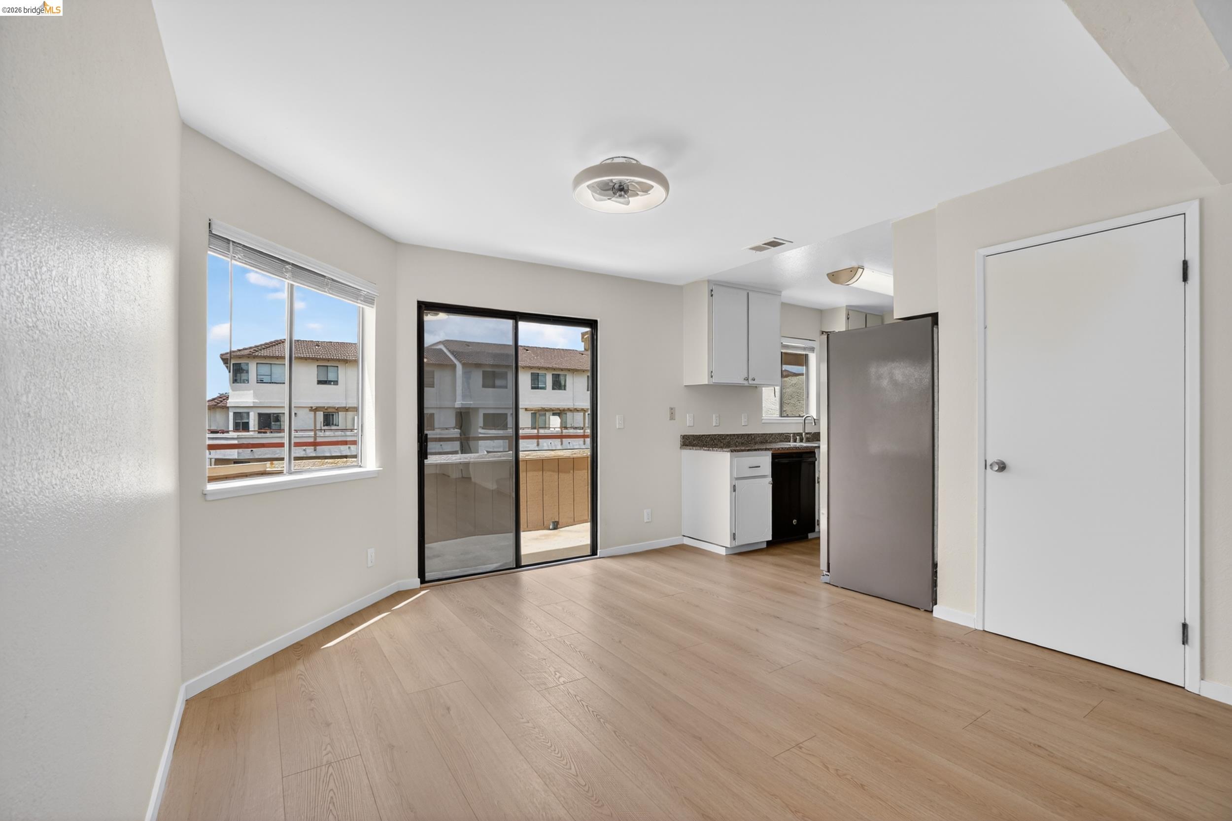 Photo #6: 41136343 Listing: Photo #6