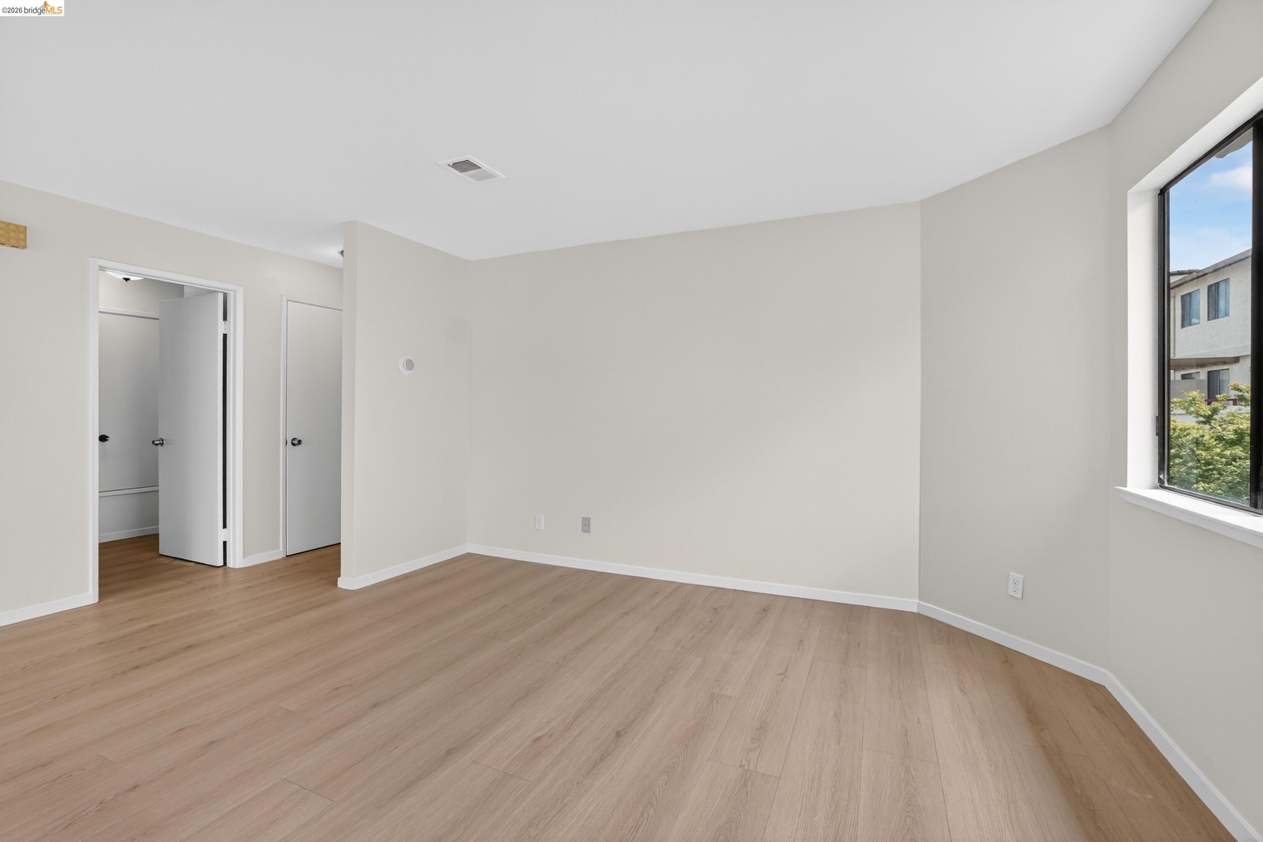 Photo #7: 41136343 Listing: Photo #7