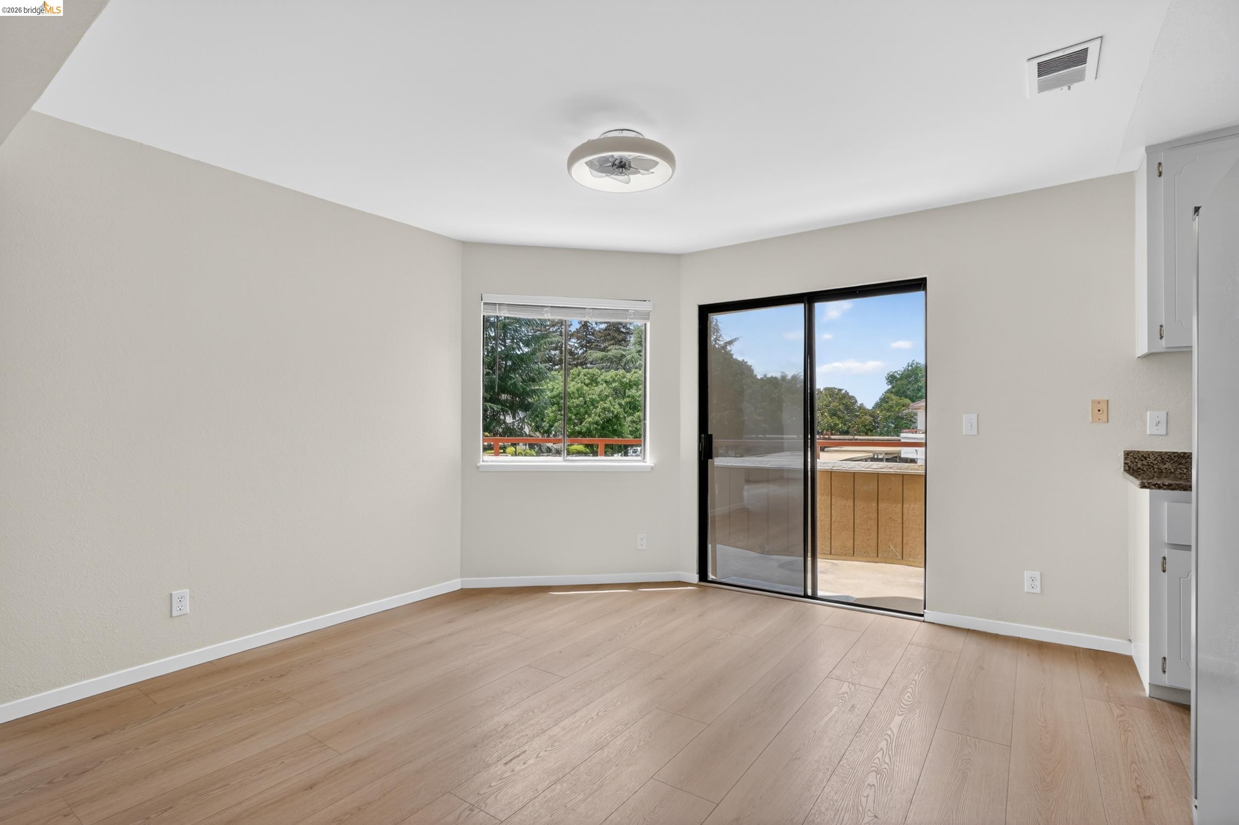Photo #9: 41136343 Listing: Photo #9