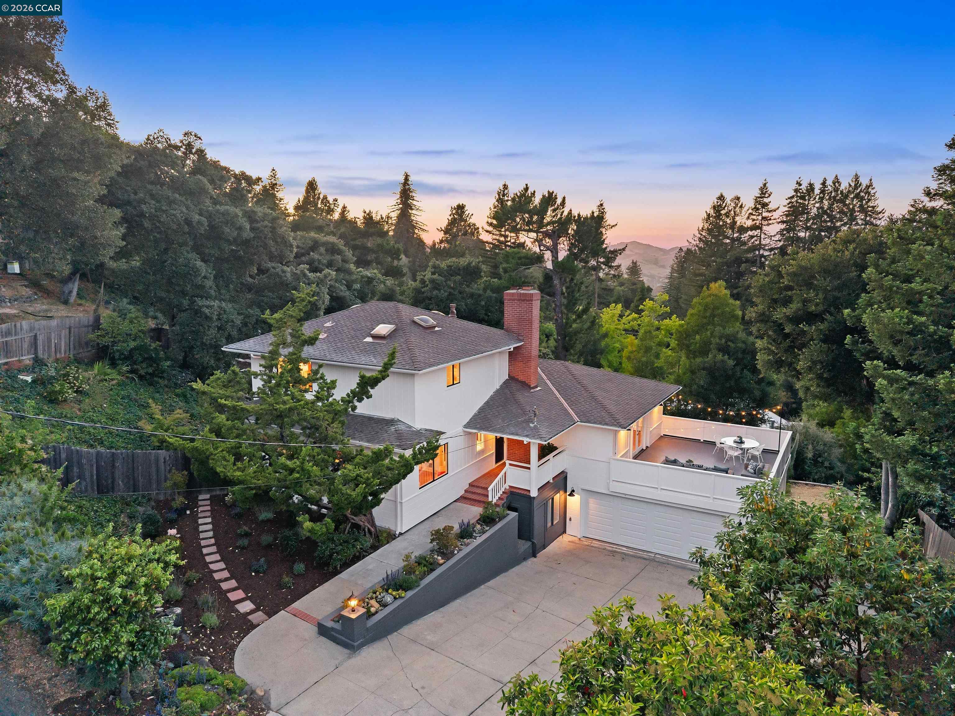 90 Loma Vista Drive