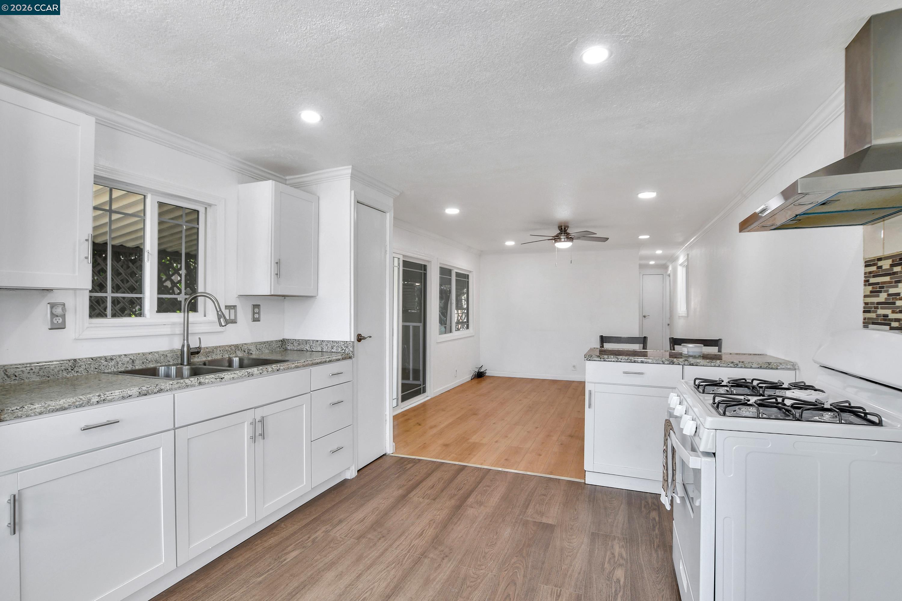 237 Orangevale, Pittsburg CA 94565 — photo 6