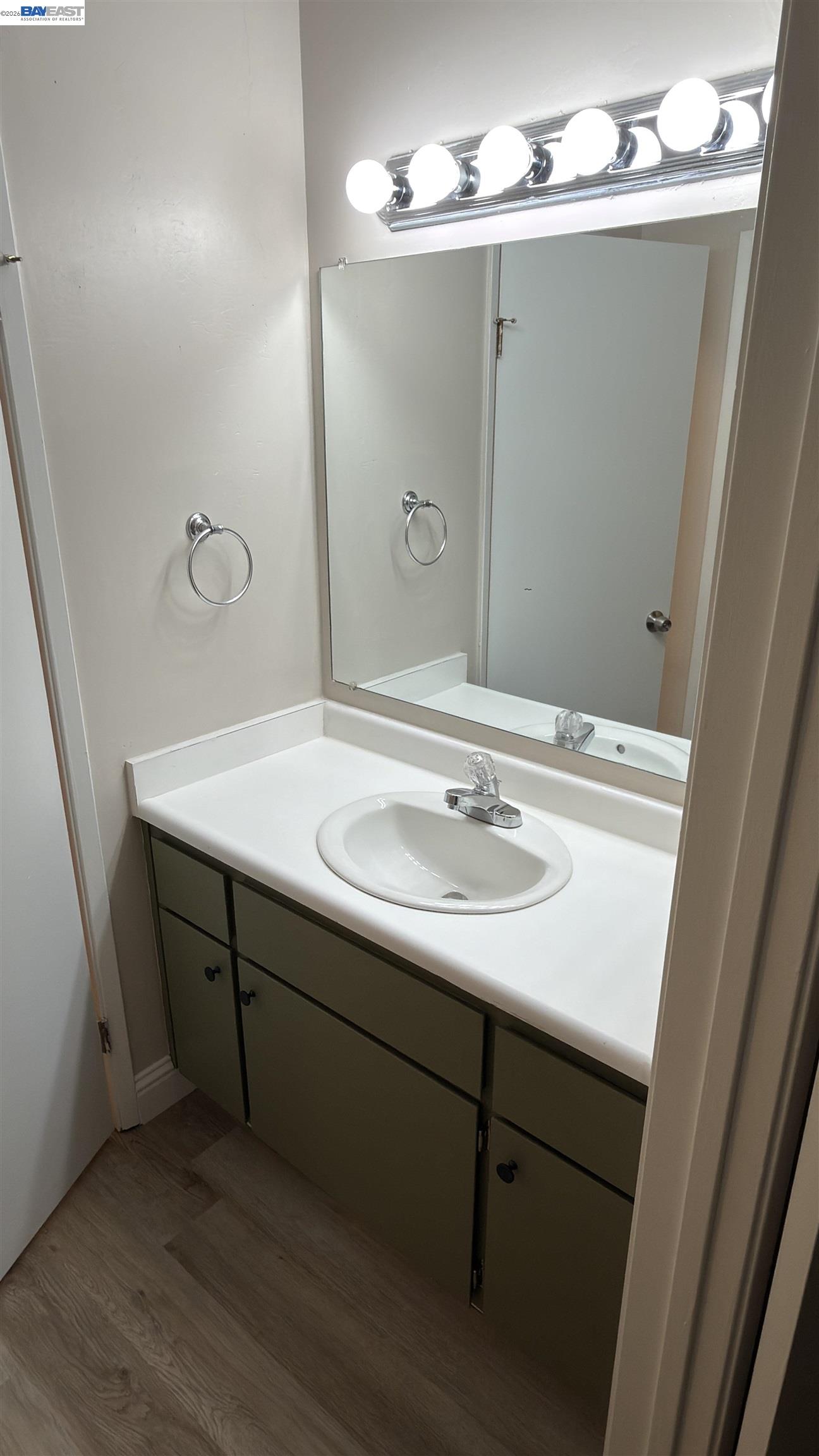 Photo #15: 41136366 Listing: Photo #15