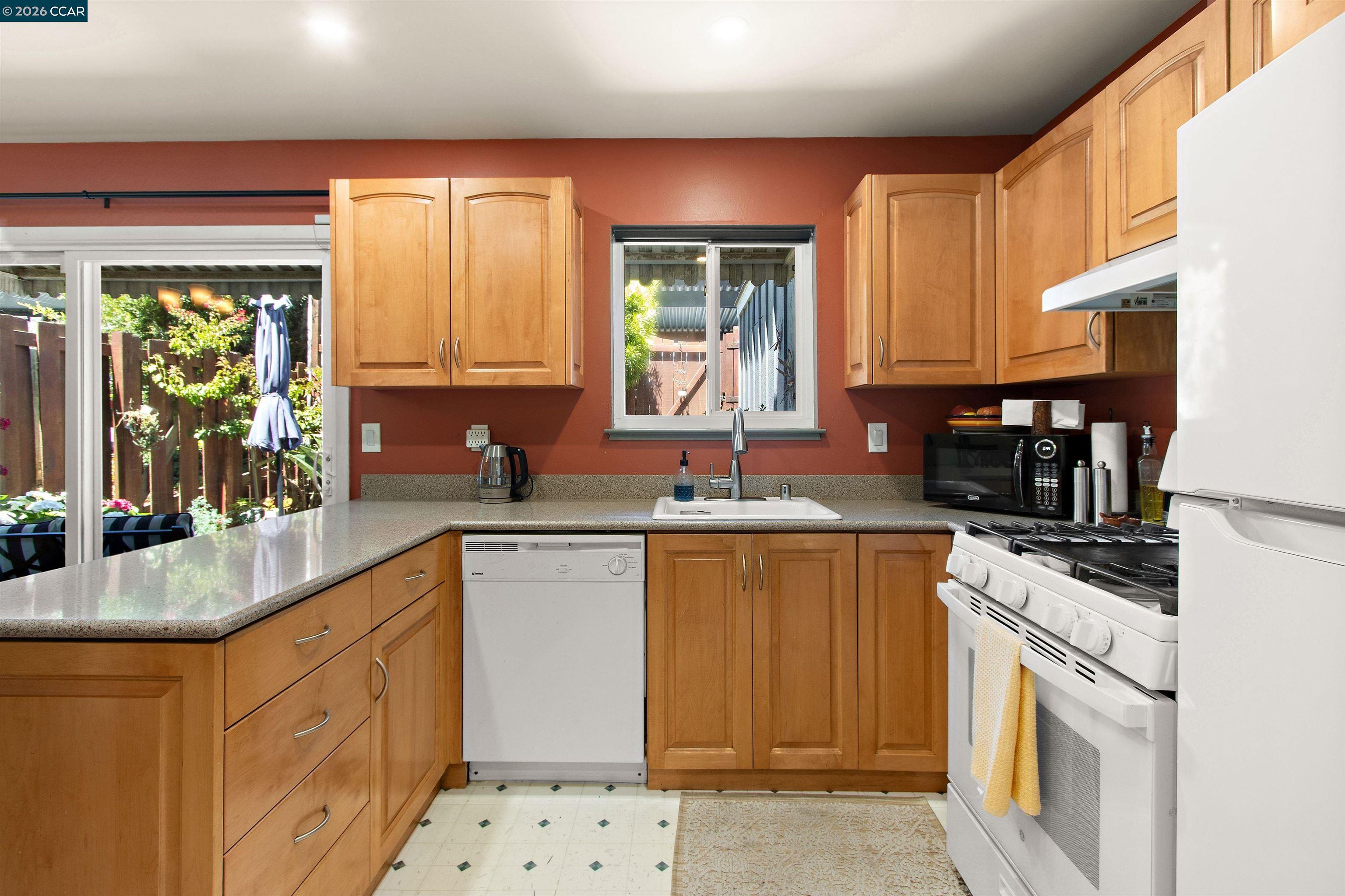 Photo #11: 41136367 Listing: Photo #11