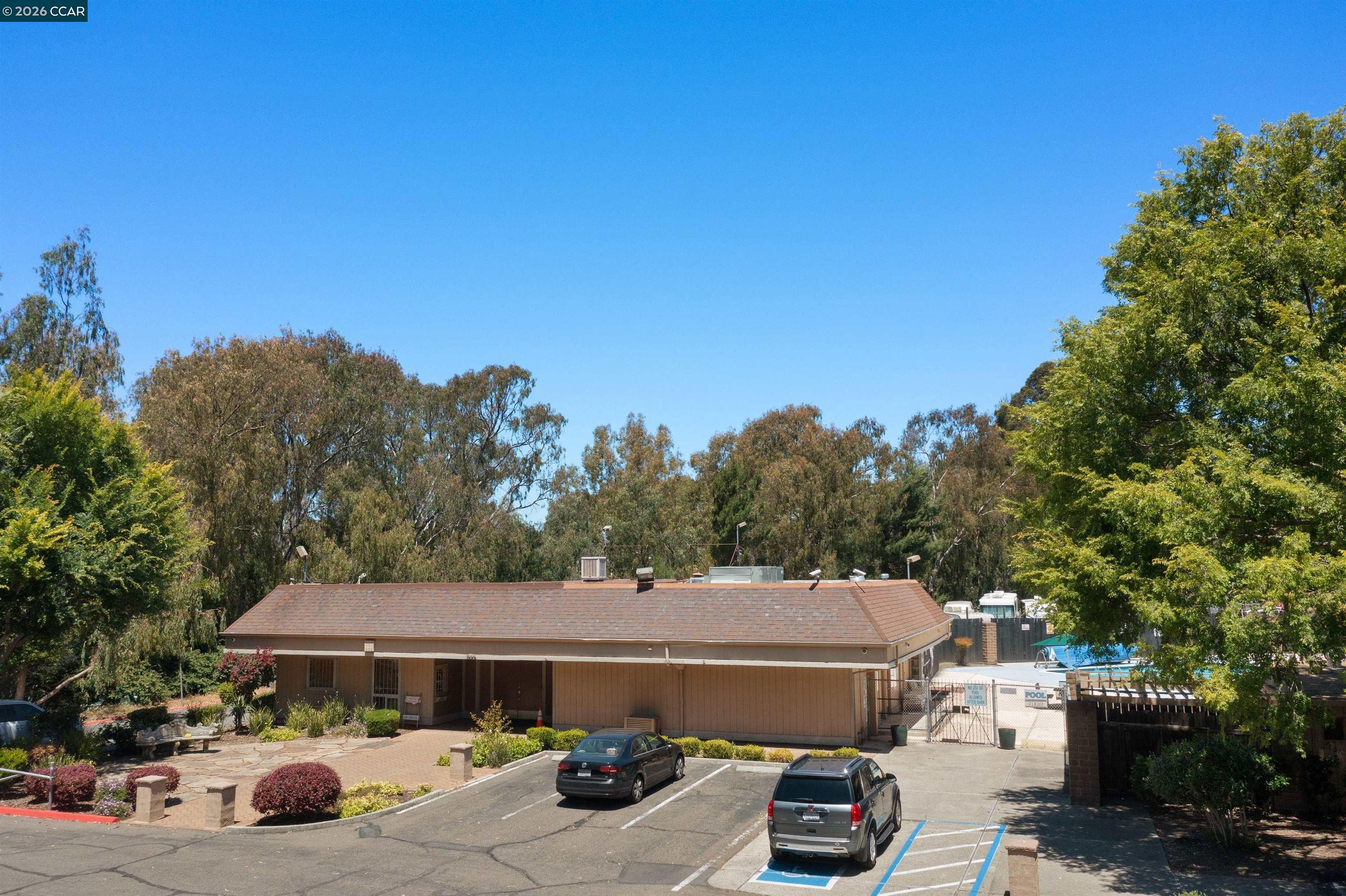 Photo #25: 41136367 Listing: Photo #25