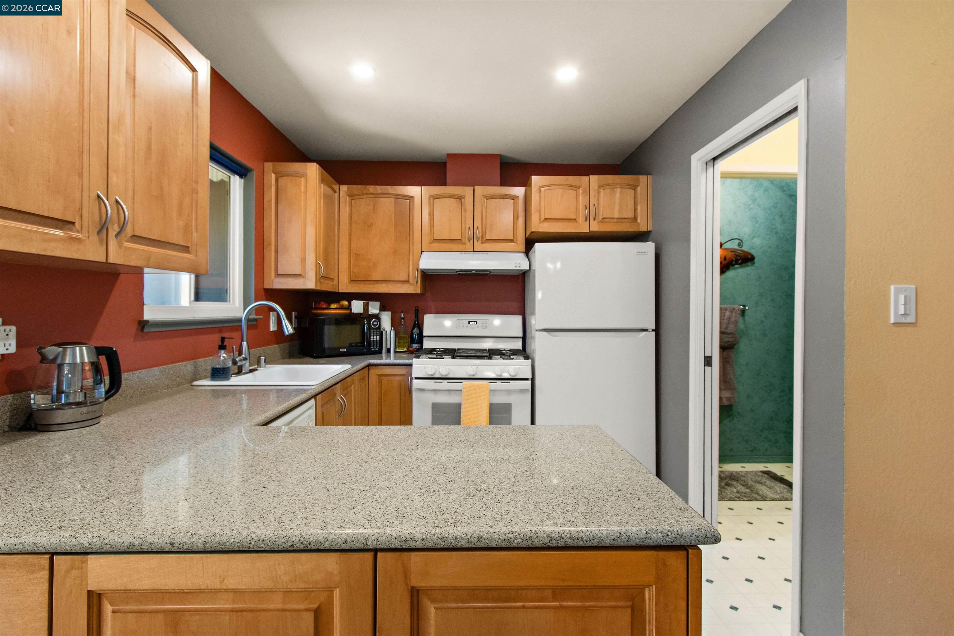 Photo #10: 41136367 Listing: Photo #10